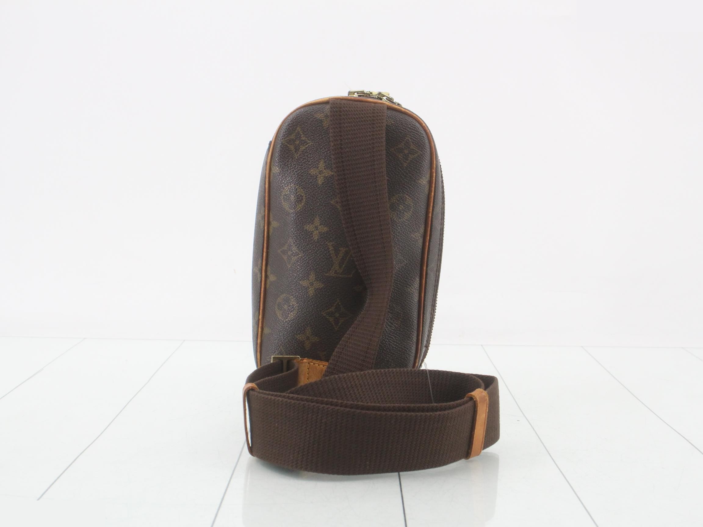 Pochette Gange — view 2