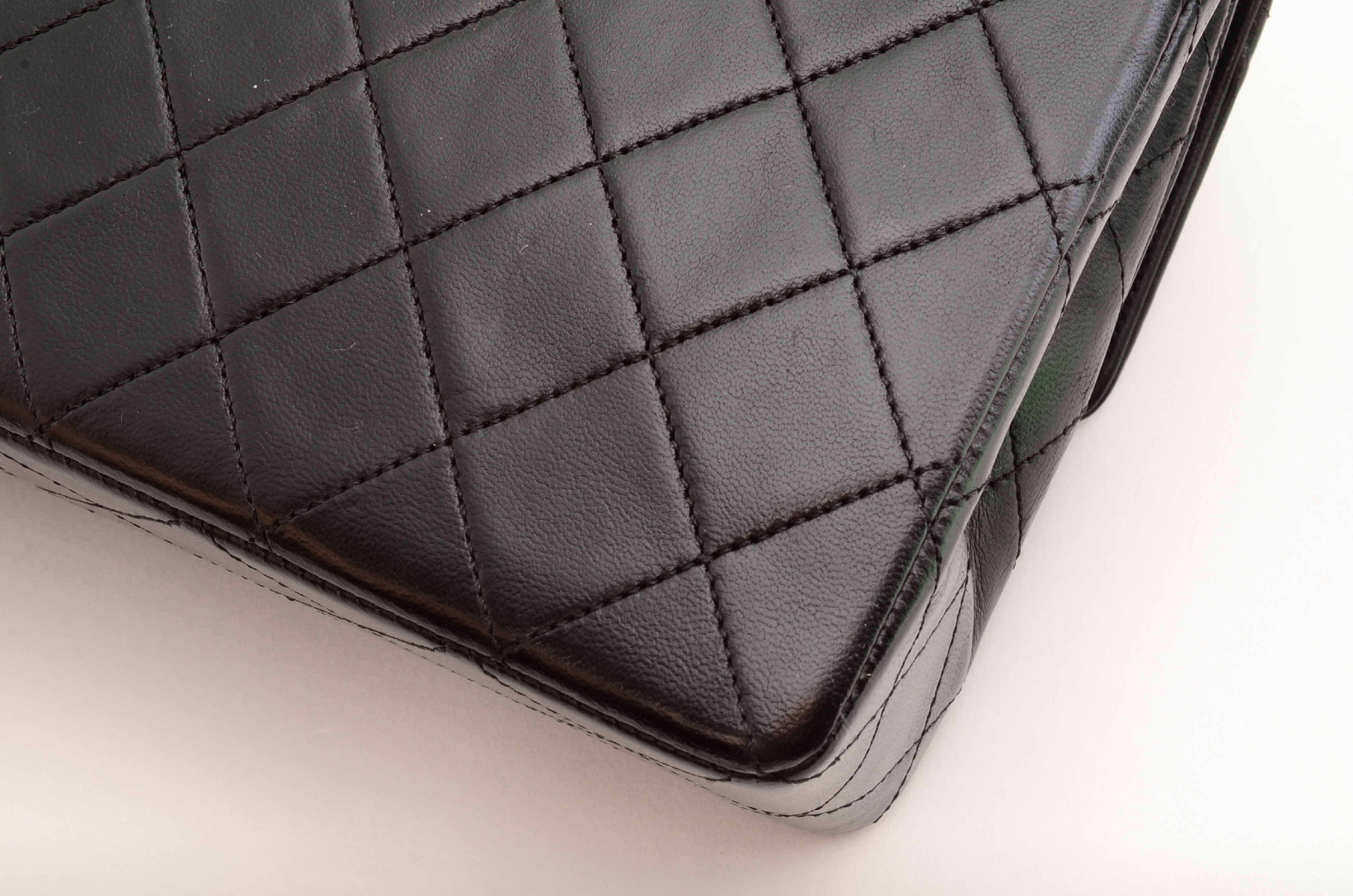 Matelassé Lambskin Chain Shoulder Bag, Seal #1 — view 15