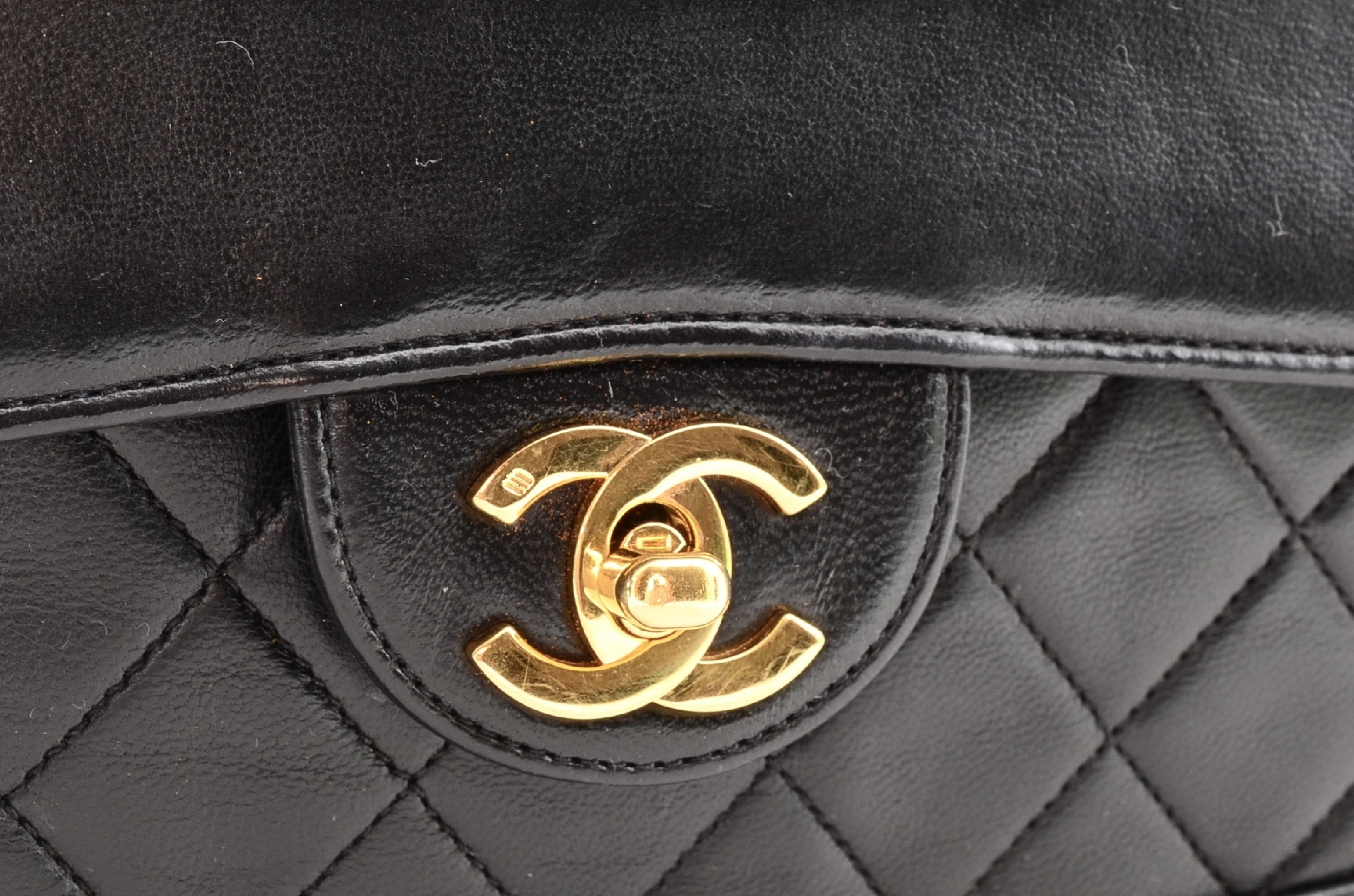 Matelassé Lambskin Chain Shoulder Bag, Seal #1 — view 6
