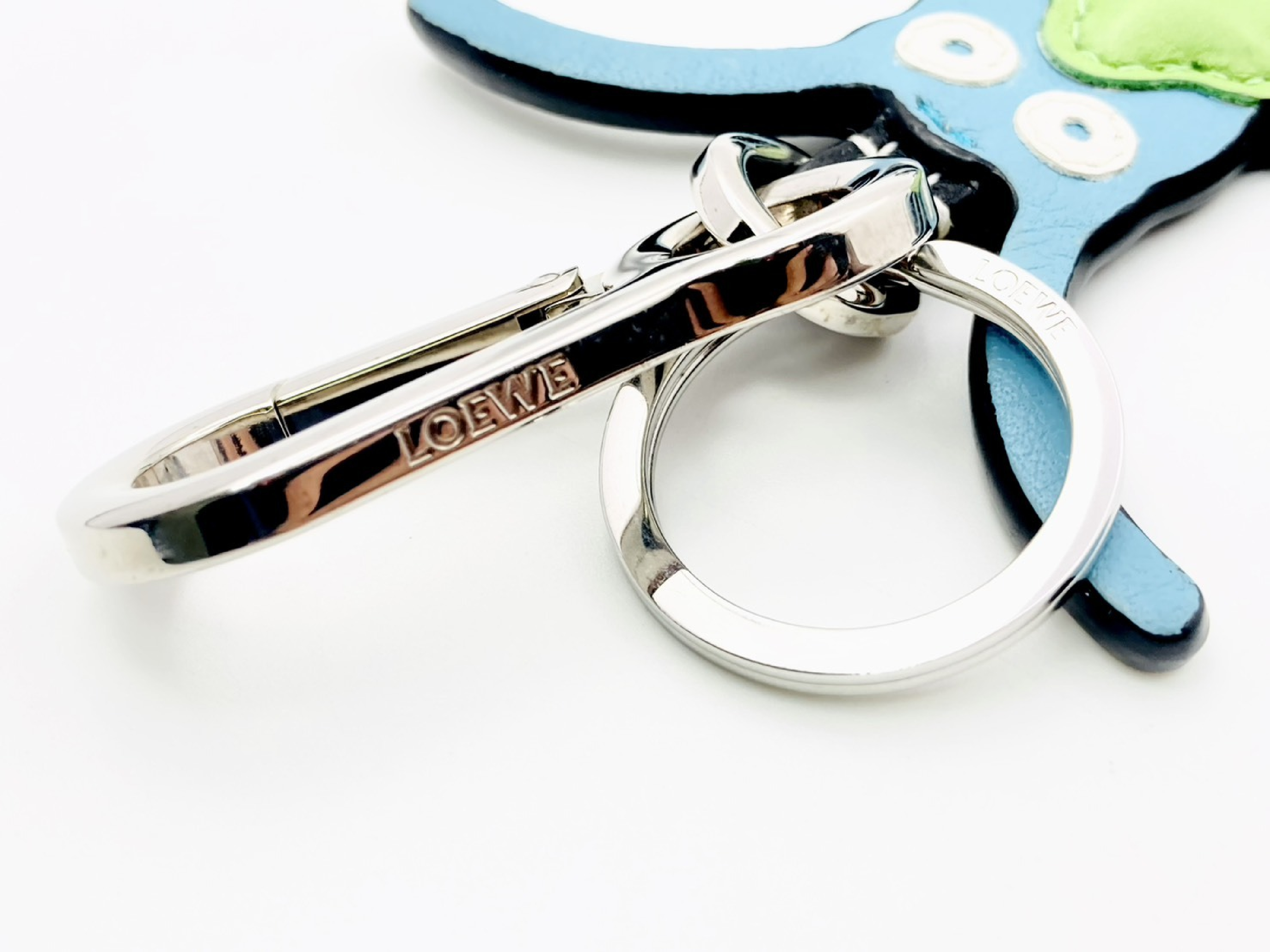 Grasshopper Bug Leather Charm Keyring Blue x Green Key Case/Keychain — view 3