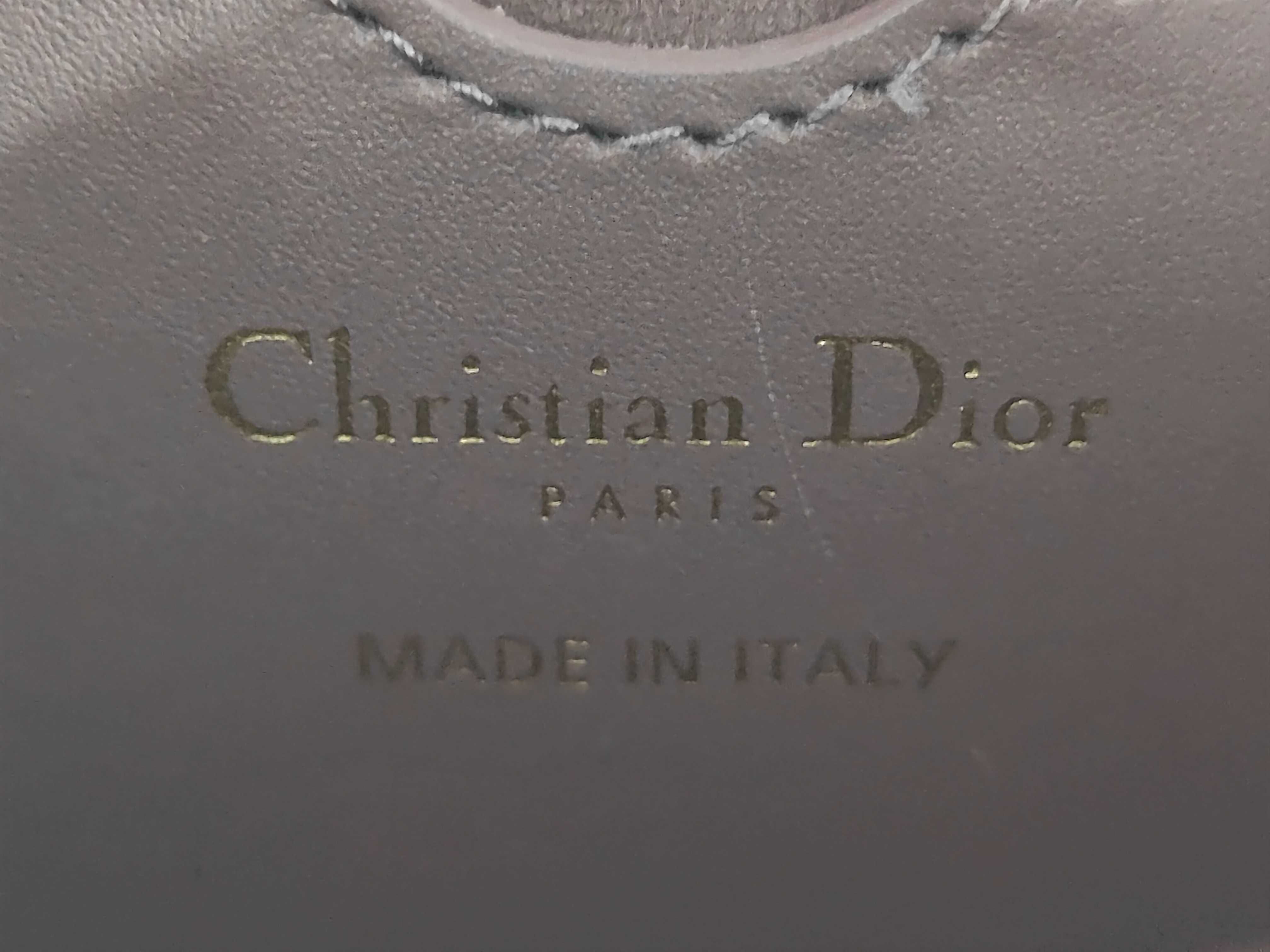 Bobby Medium Shoulder Bag — view 8