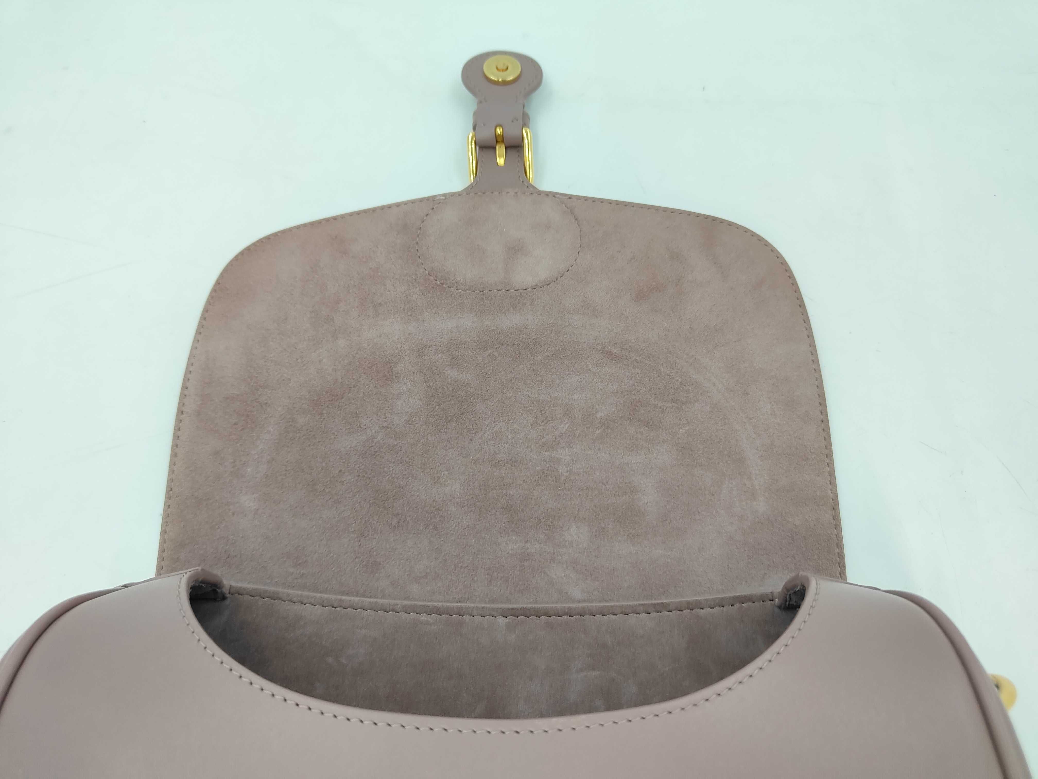 Bobby Medium Shoulder Bag — view 9