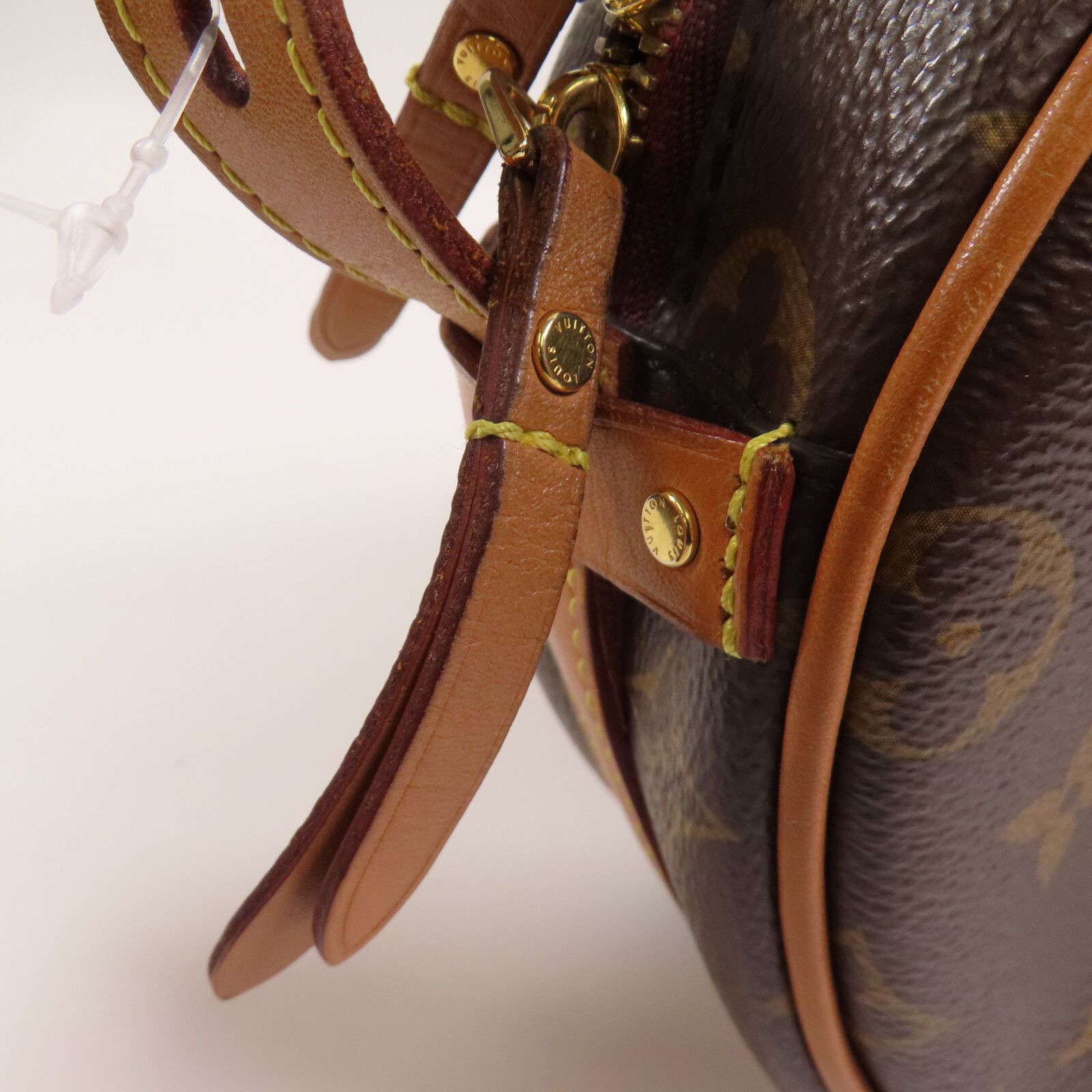 Boite Chapeau Souple PM, Monogram — view 11