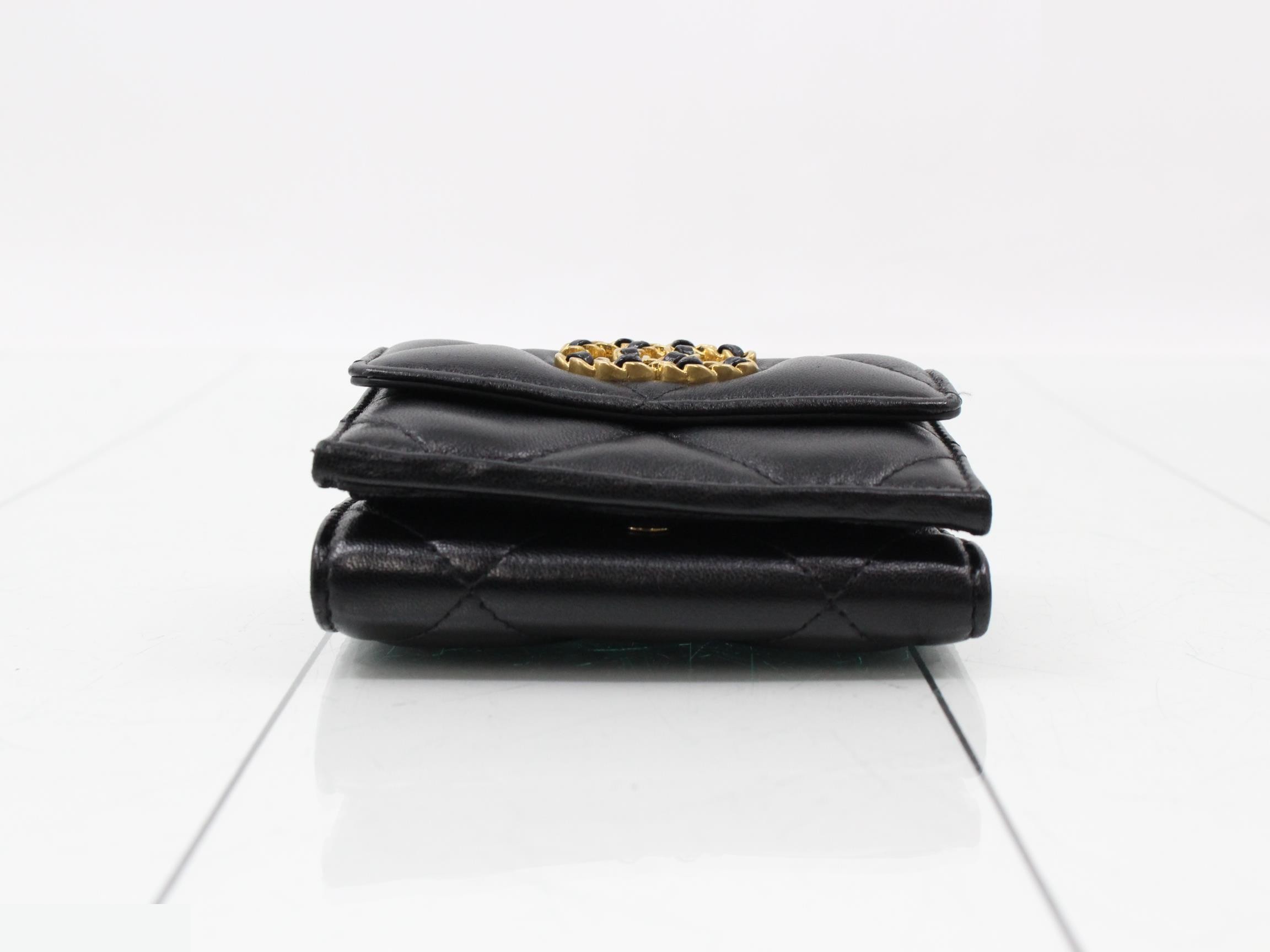 Matelassé (bag) and wallet, black — view 3
