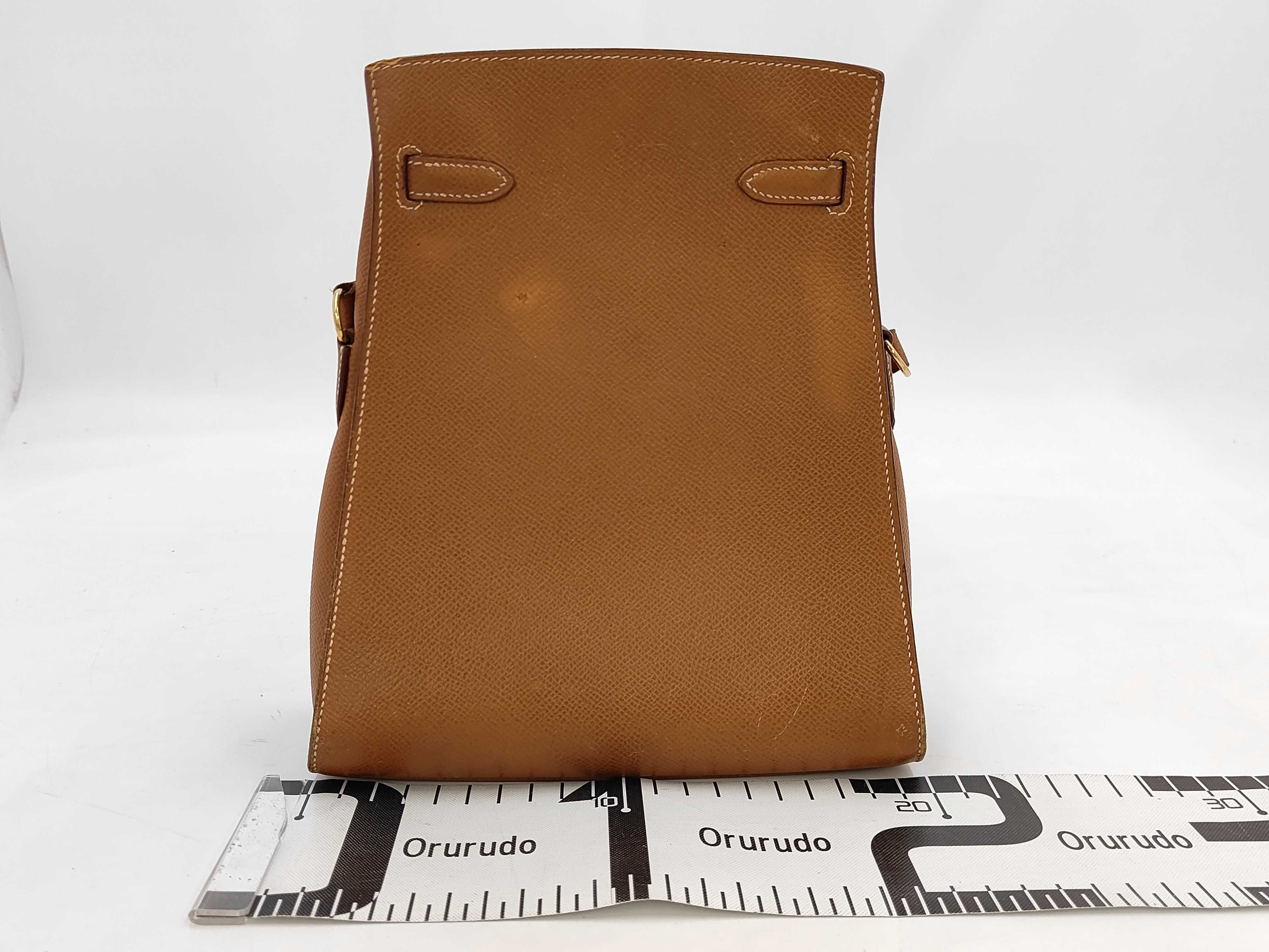 Kelly Sport PM Courchevel Leather Gold Hardware V Stamp Shoulder Bag — view 2