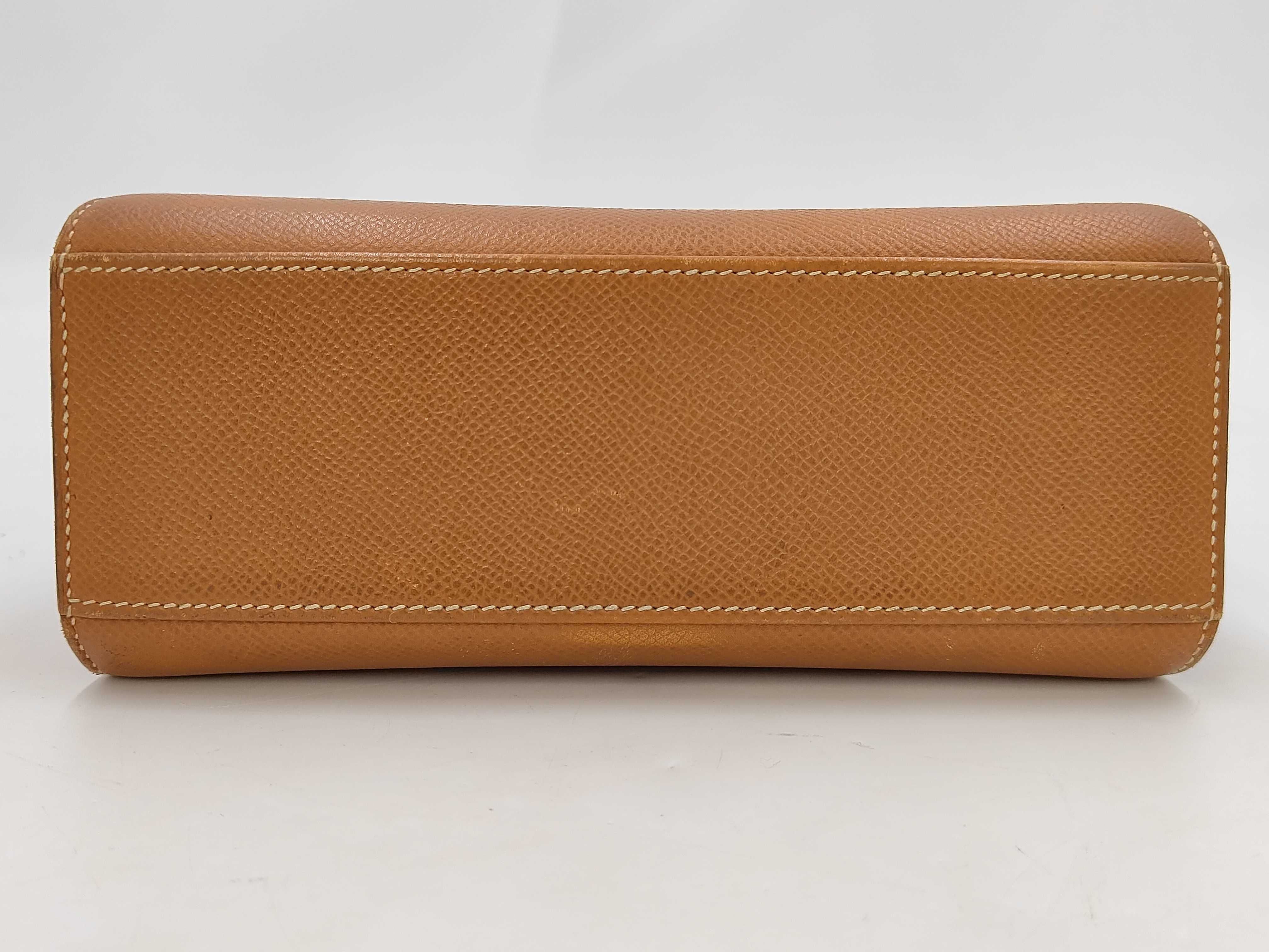Kelly Sport PM Courchevel Leather Gold Hardware V Stamp Shoulder Bag — view 3