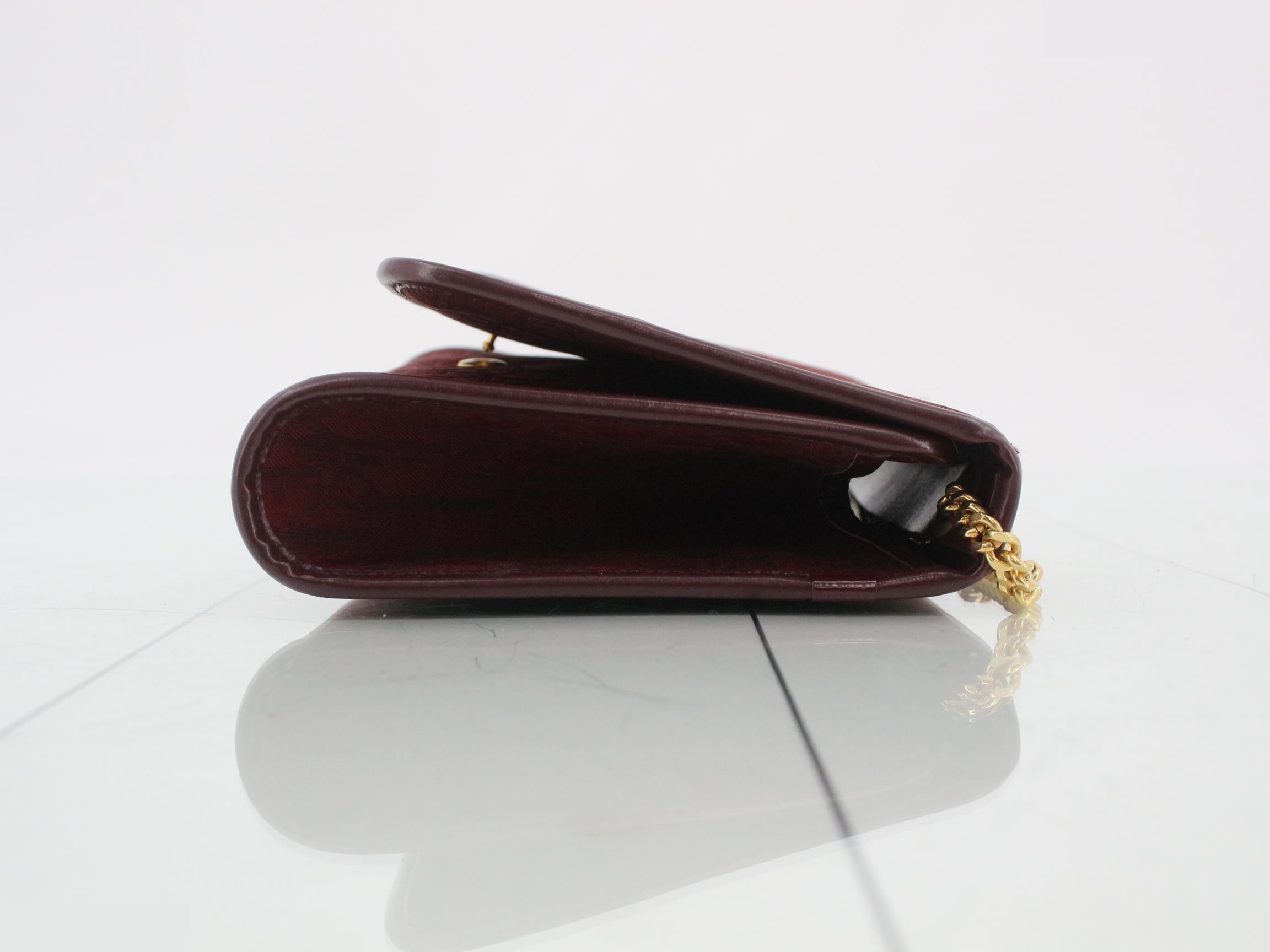 Trotter (Bag) Chain Shoulder Bag - Red — view 3