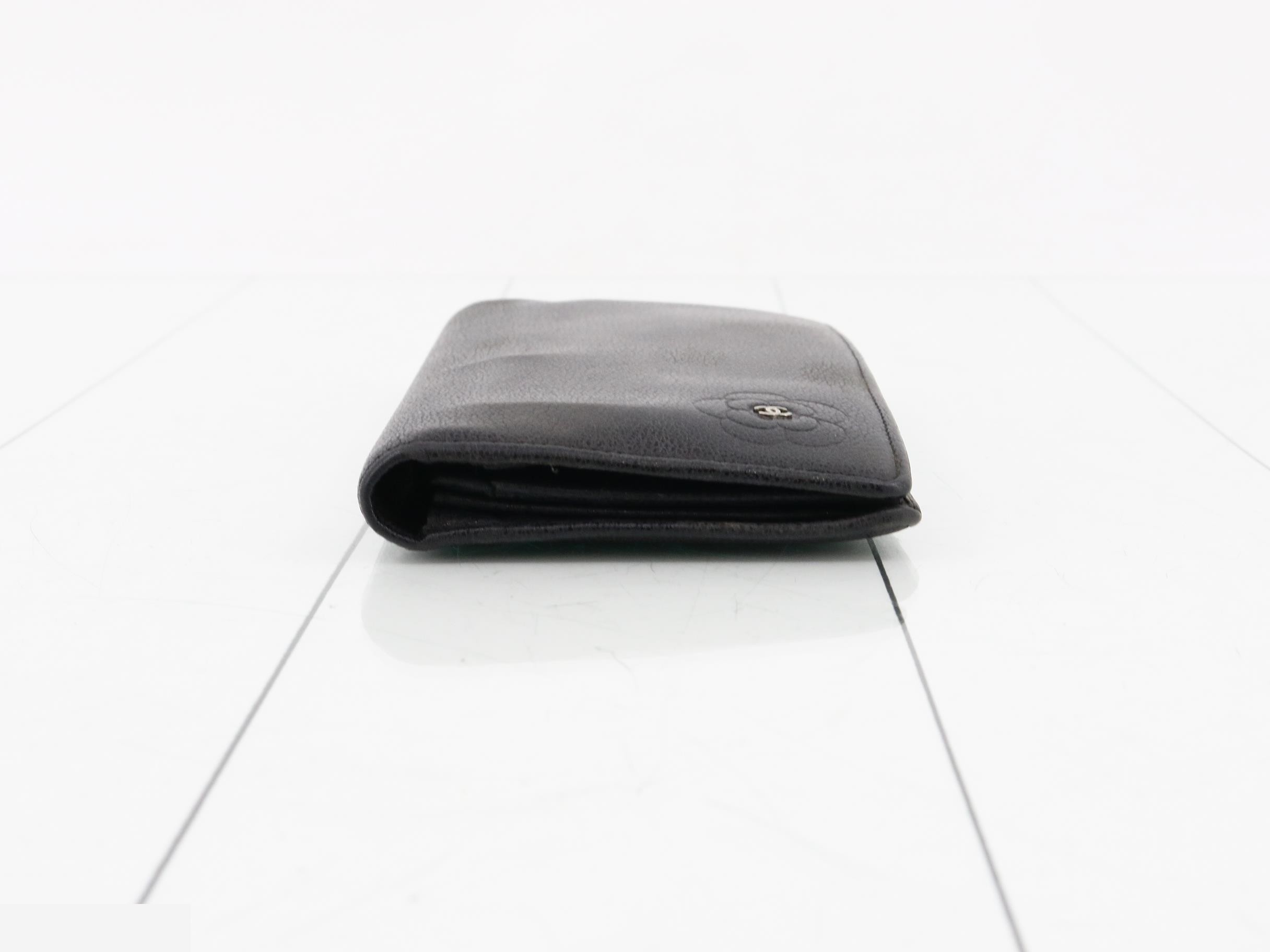 Camellia (bag) and wallet — view 3