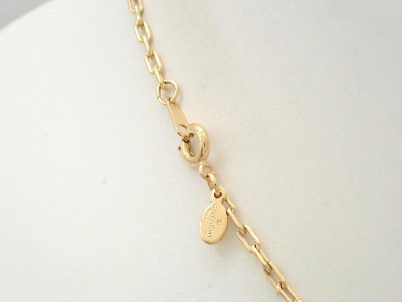 Other lines: Precious metals, necklaces, pendants. Neck circumference approximately 38 cm. — view 2