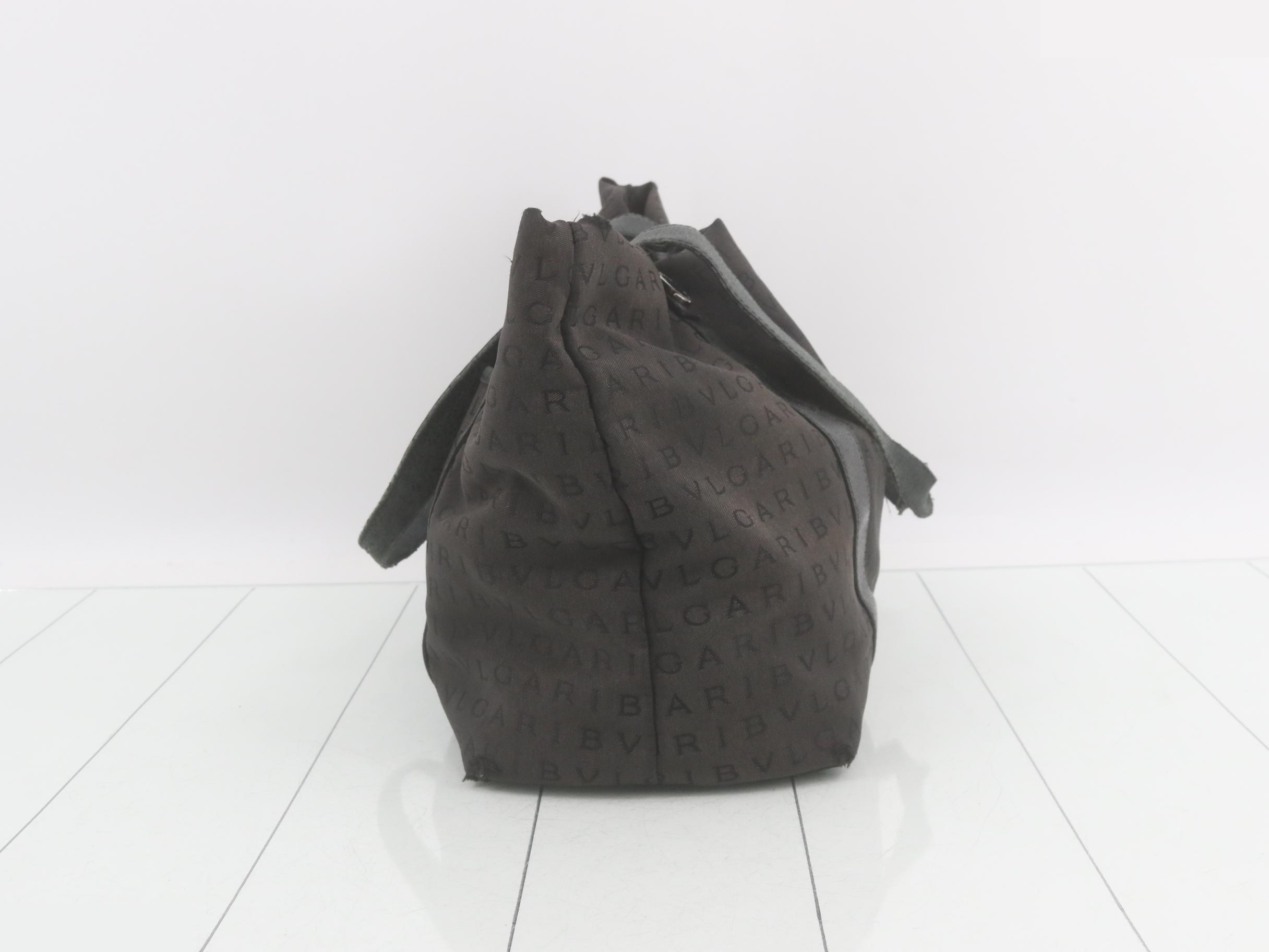 handbag — view 4