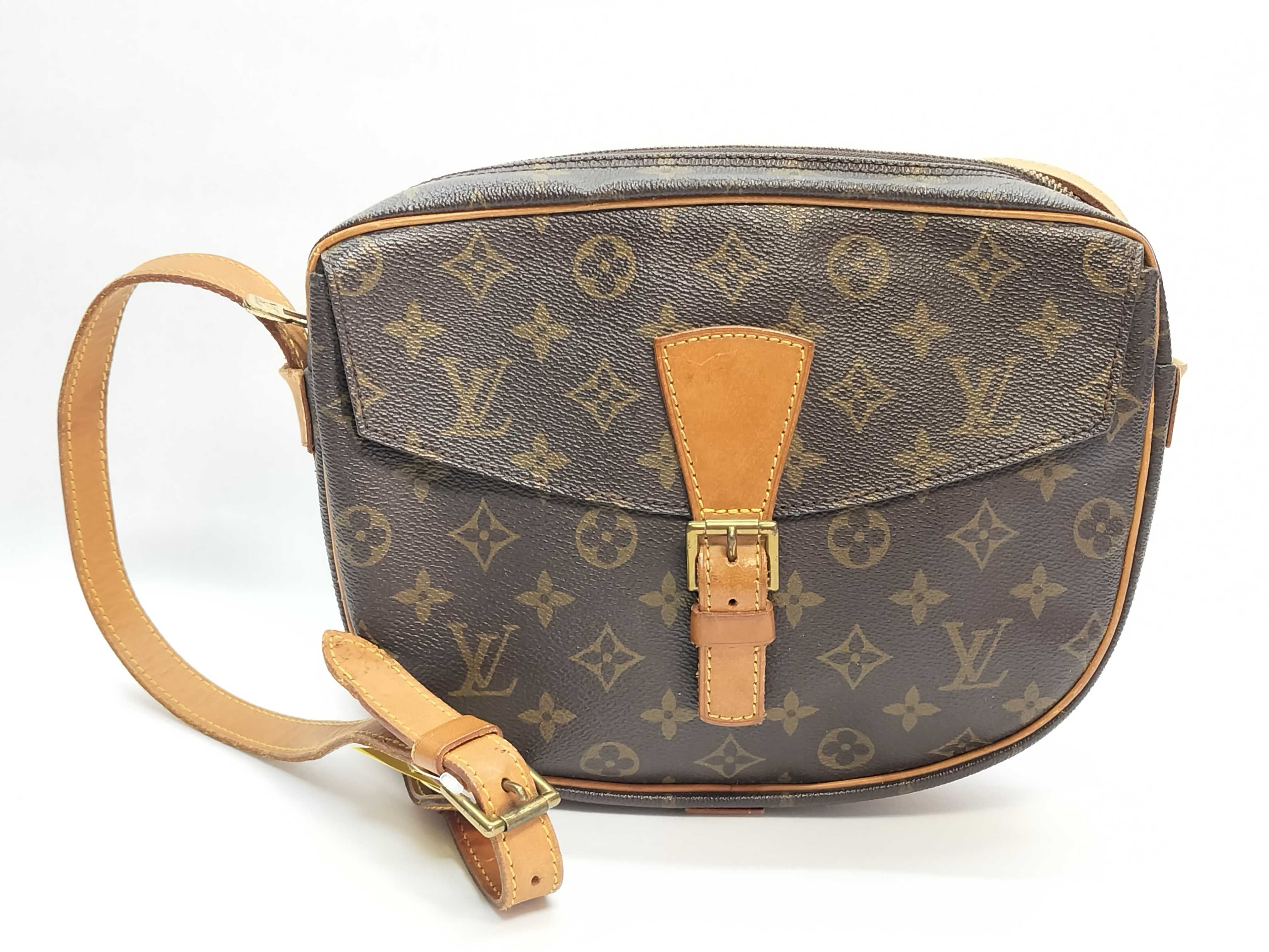 Monogram Saumur 25 Shoulder Bag