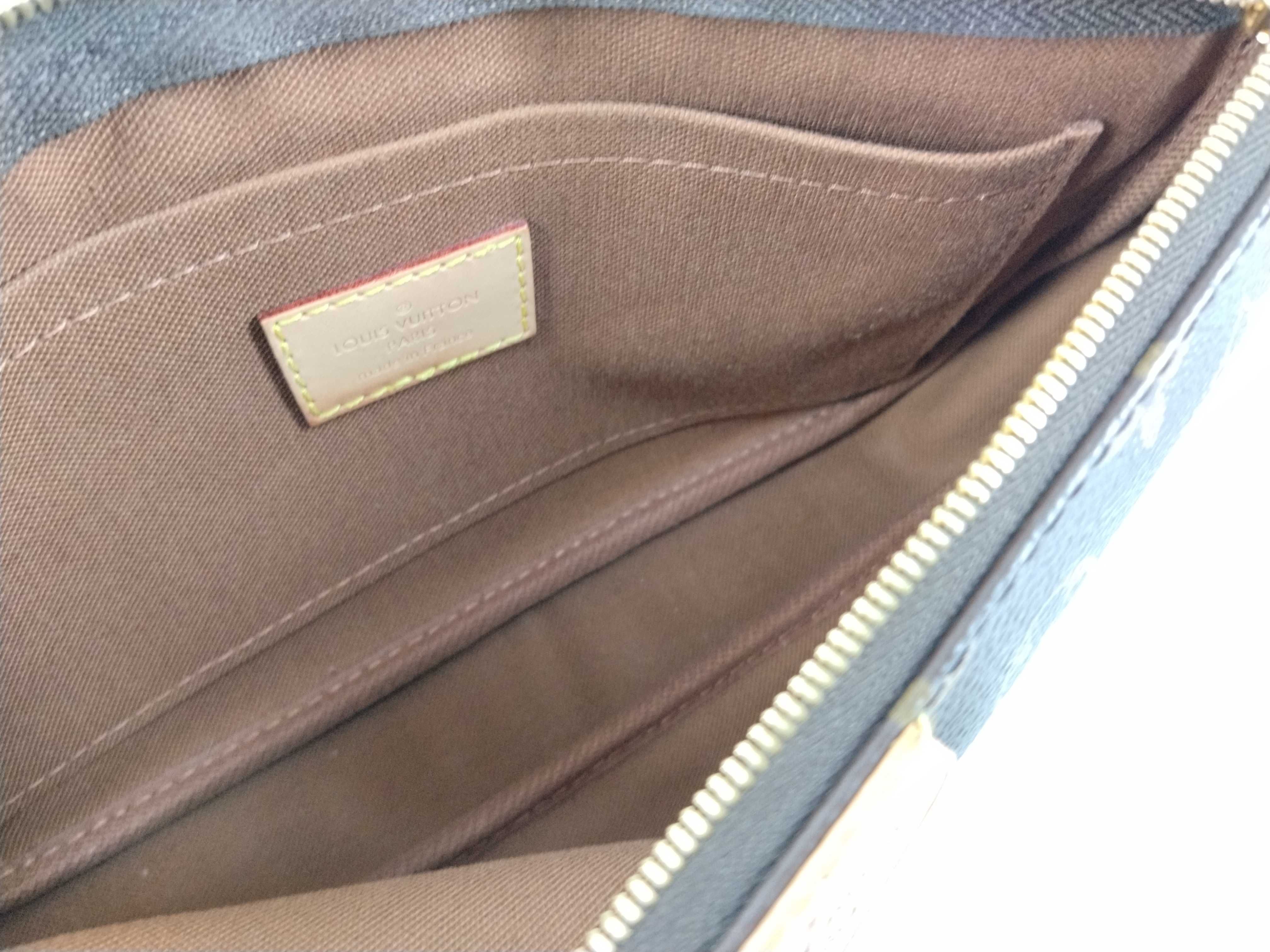 Monogram Louis Vuitton M44840 Multi Pochette Accessoires 2-Way Shoulder Bag with Pouch — view 7
