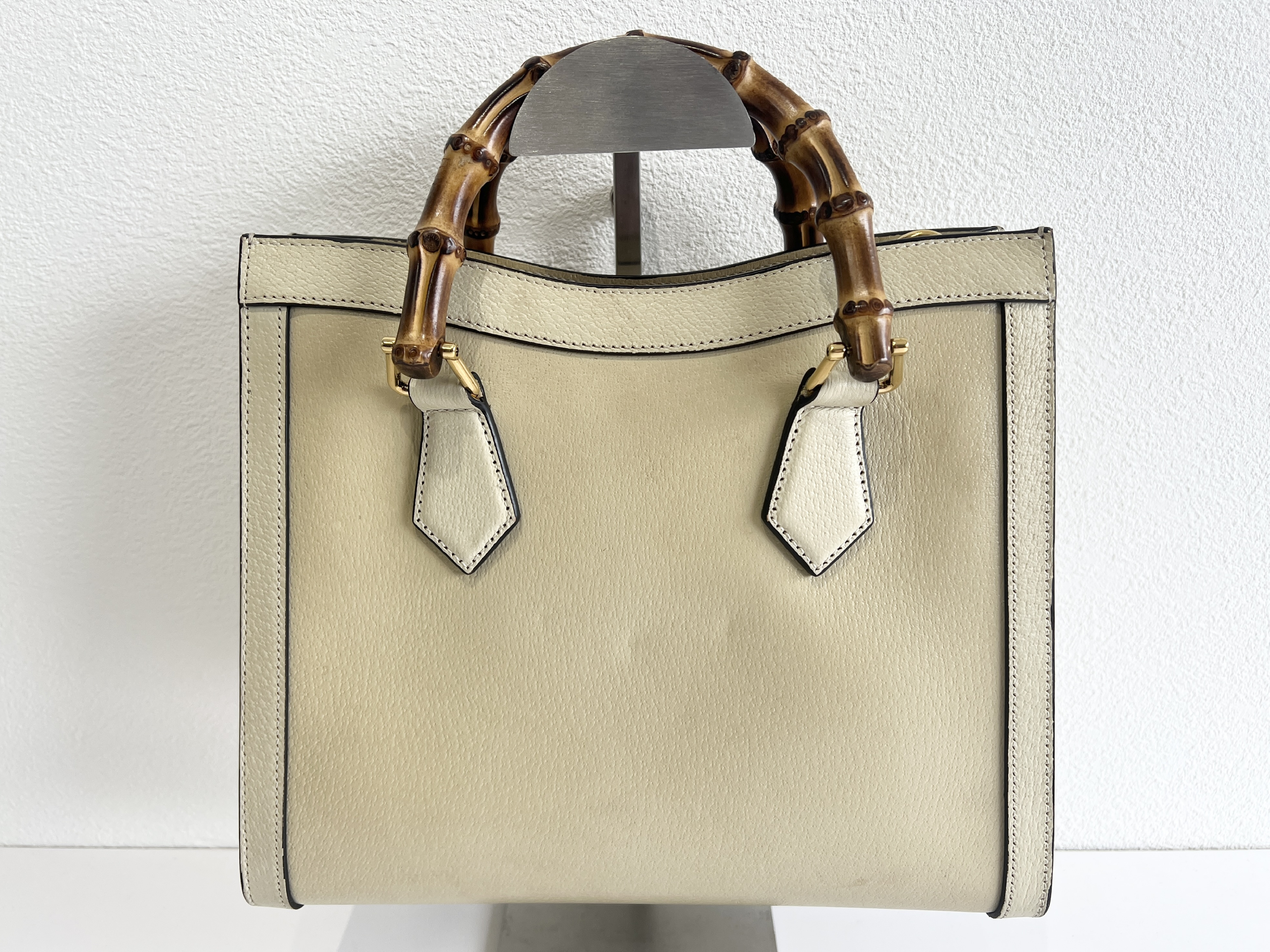 Diana Bamboo Logo Leather 2-Way Shoulder Bag/Handbag — view 2