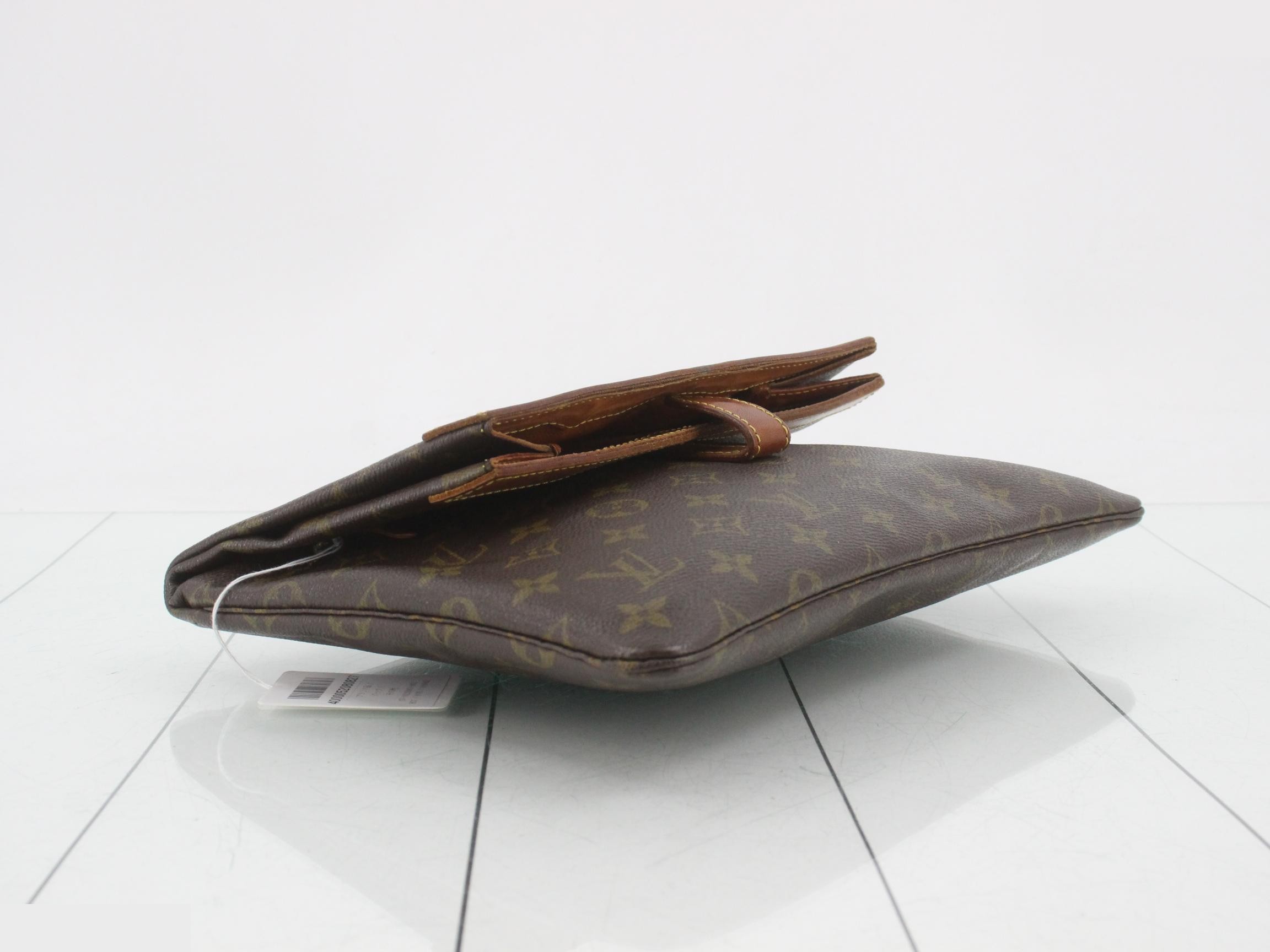 LV Monogram Pochette Priant Second Bag — view 5