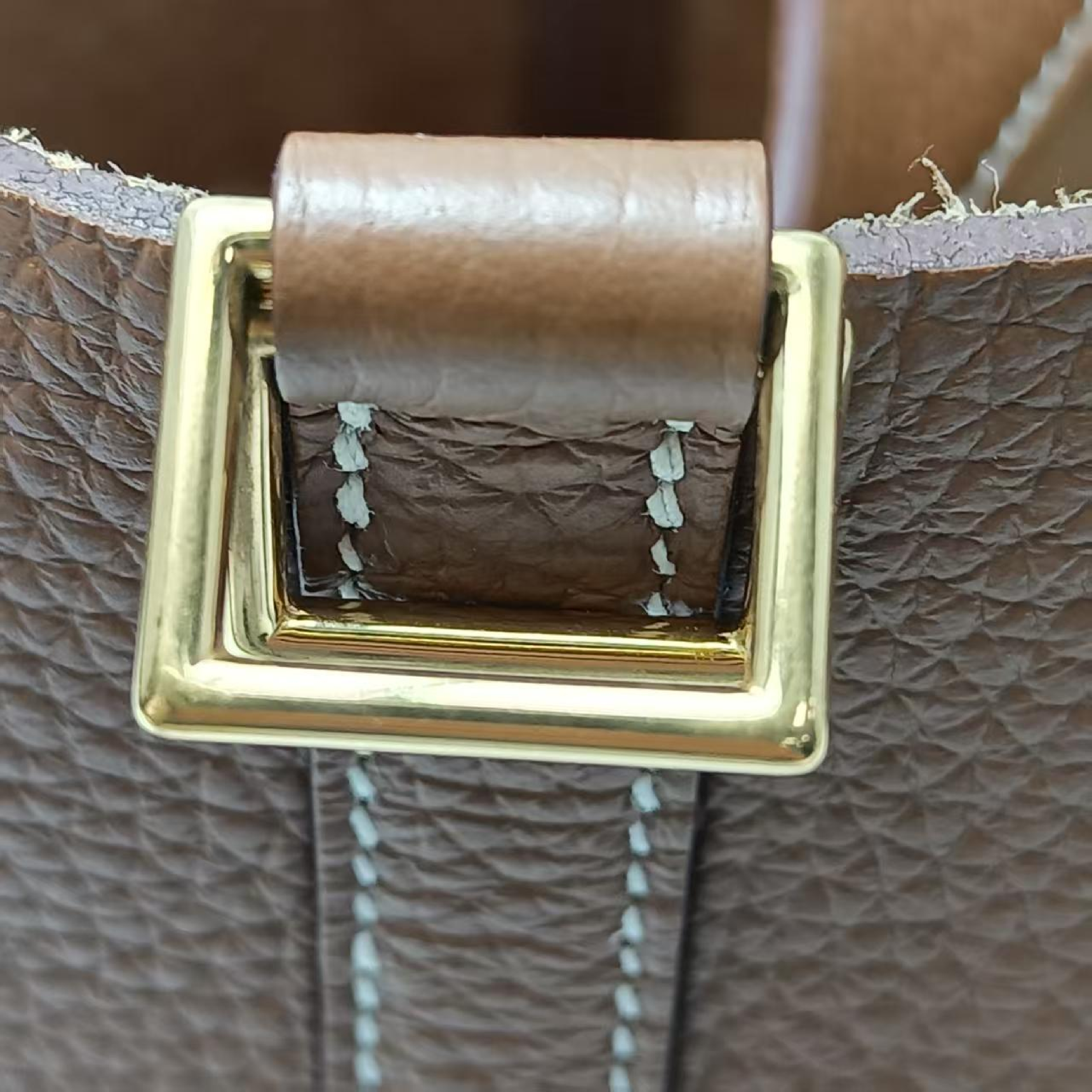 Picotan Cowhide Handbag Z Engraved Handbag — view 15