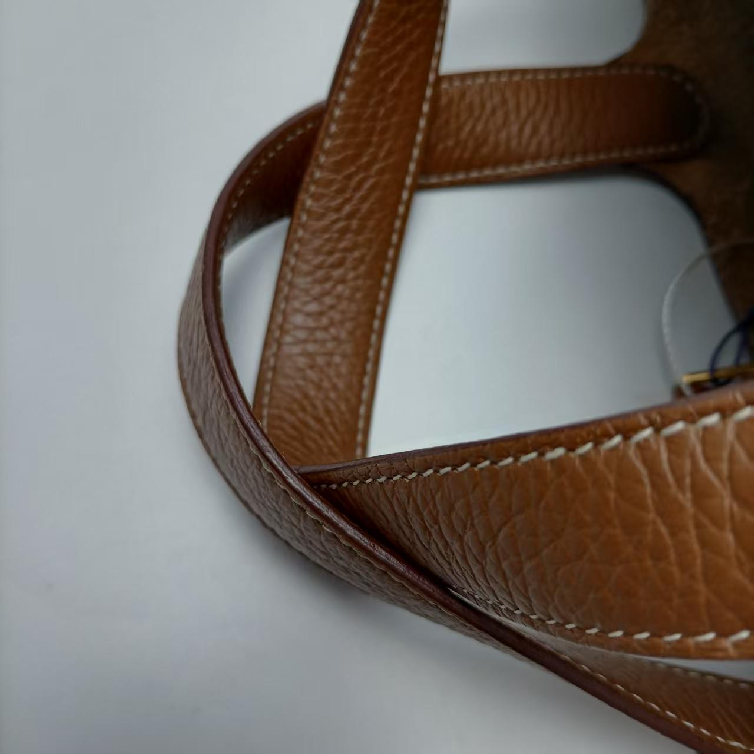 Picotan Cowhide Handbag Z Engraved Handbag — view 4