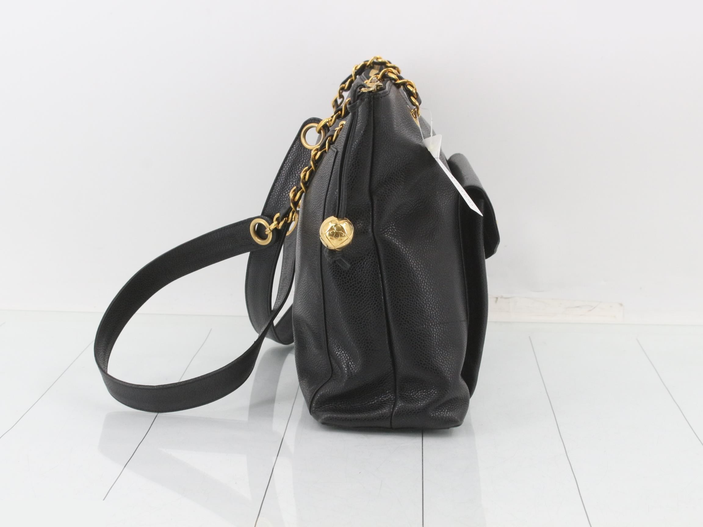 Caviar skin chain tote bag — view 4