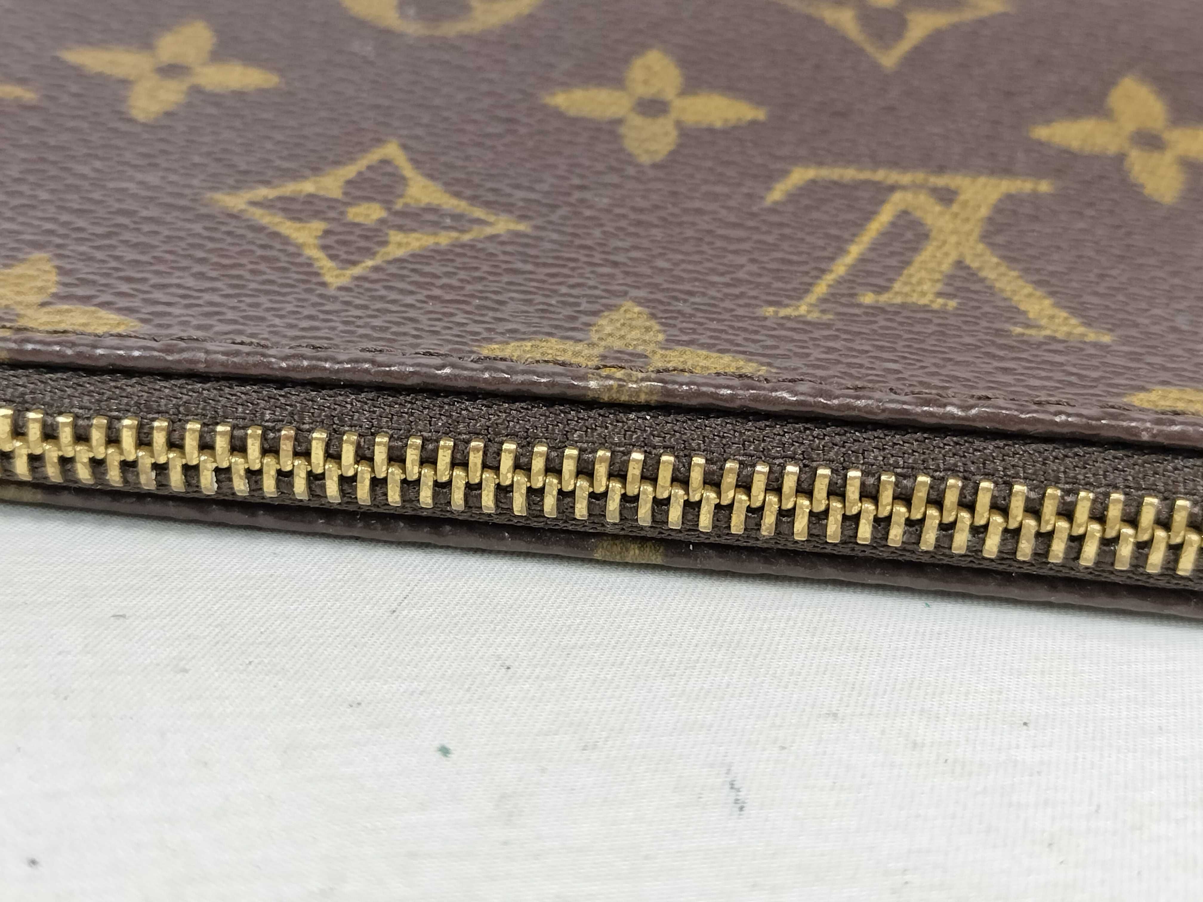 Monogram Louis Vuitton Pochette Accessoires Handbag — view 6