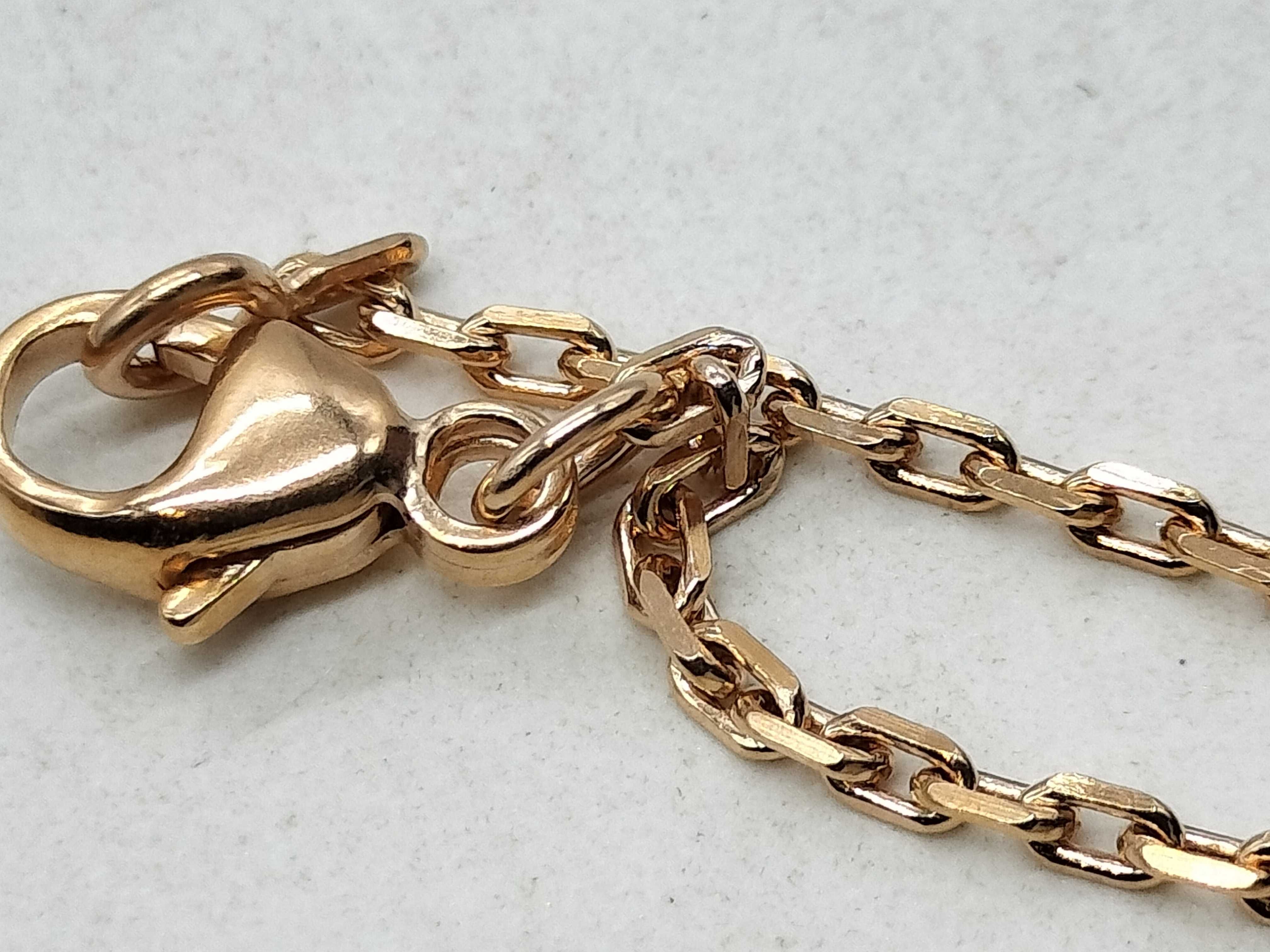 Pop H Necklace Pendant Gold x Black Necklace — view 9