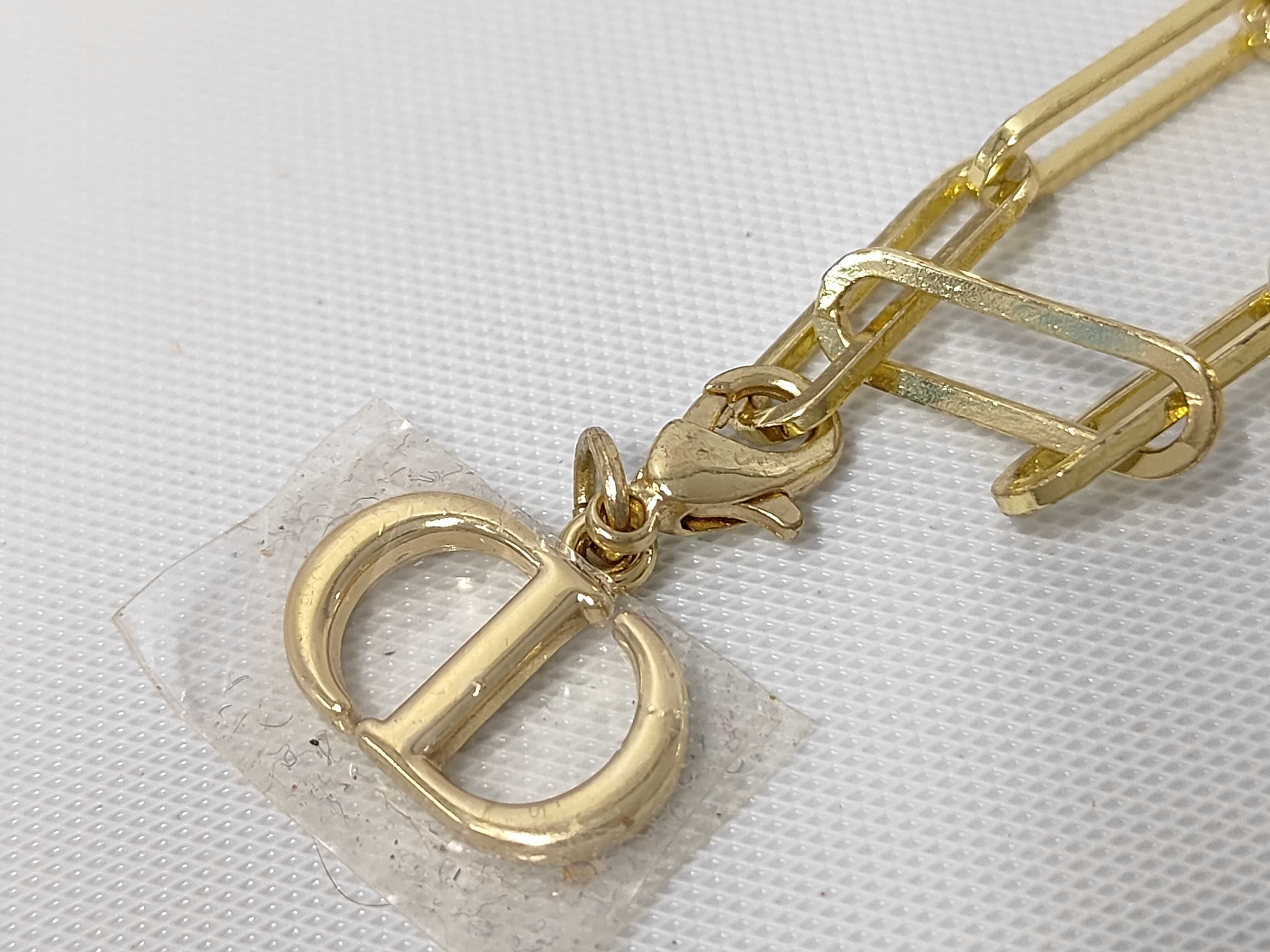 BEAUTY Novelty Key Case/Keychain — view 7