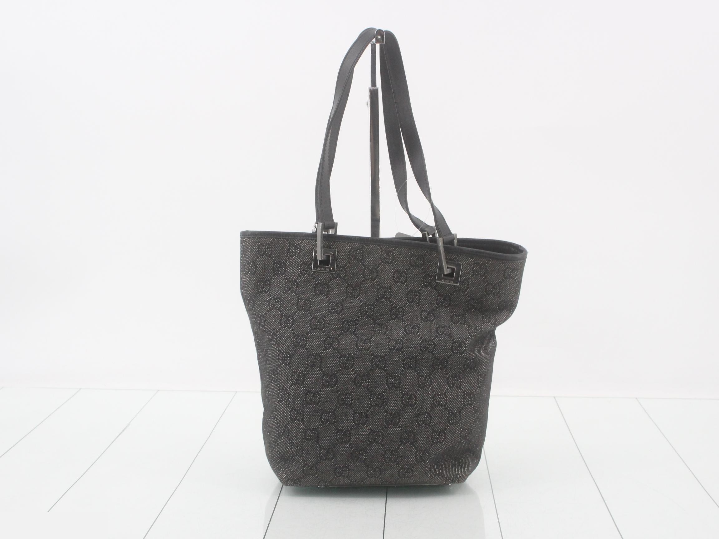 GG Canvas Tote Bag, Black