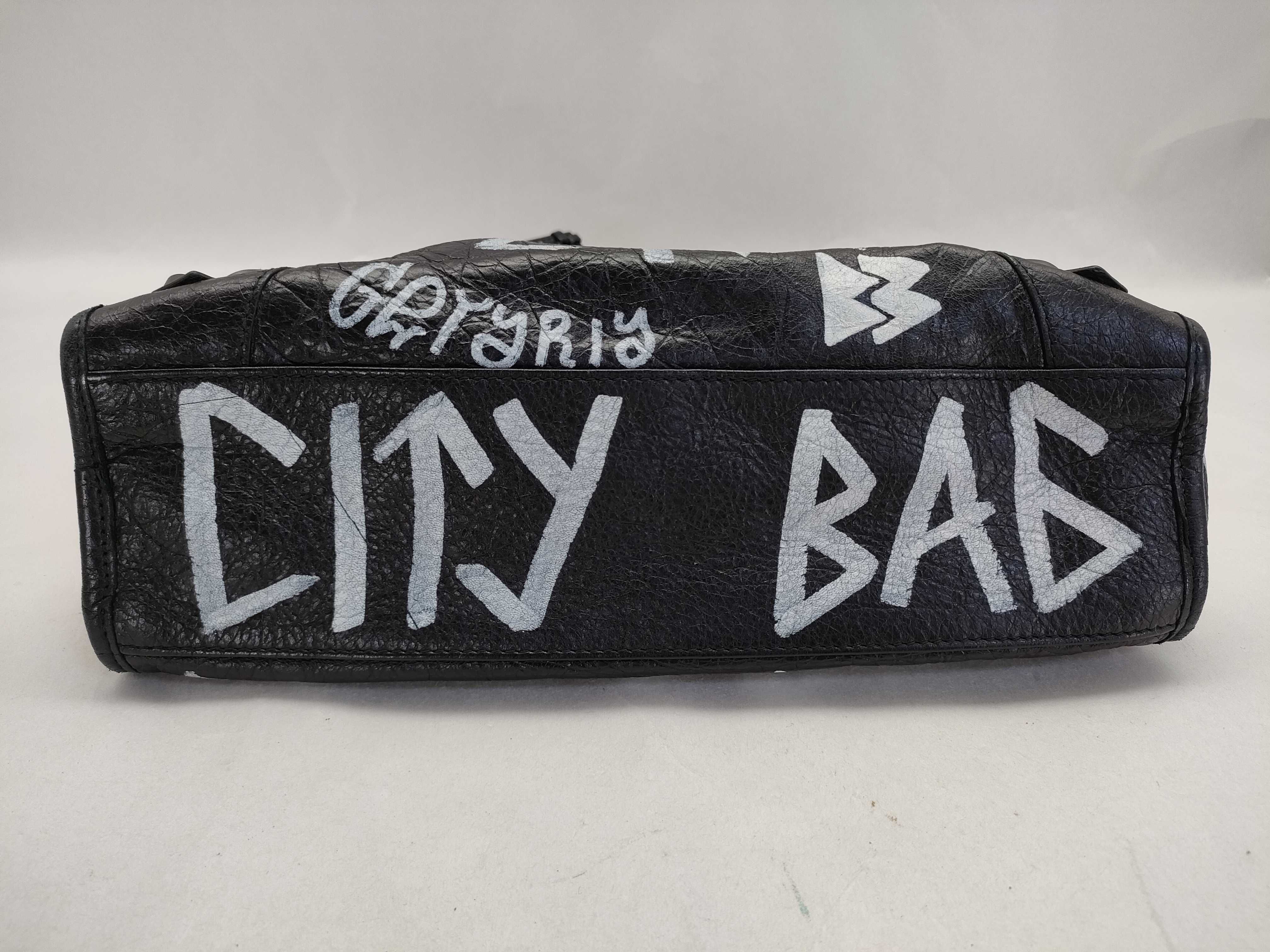 Graffiti Classic City Leather 2-Way Handbag, Black, 431621, with Mirror — view 9