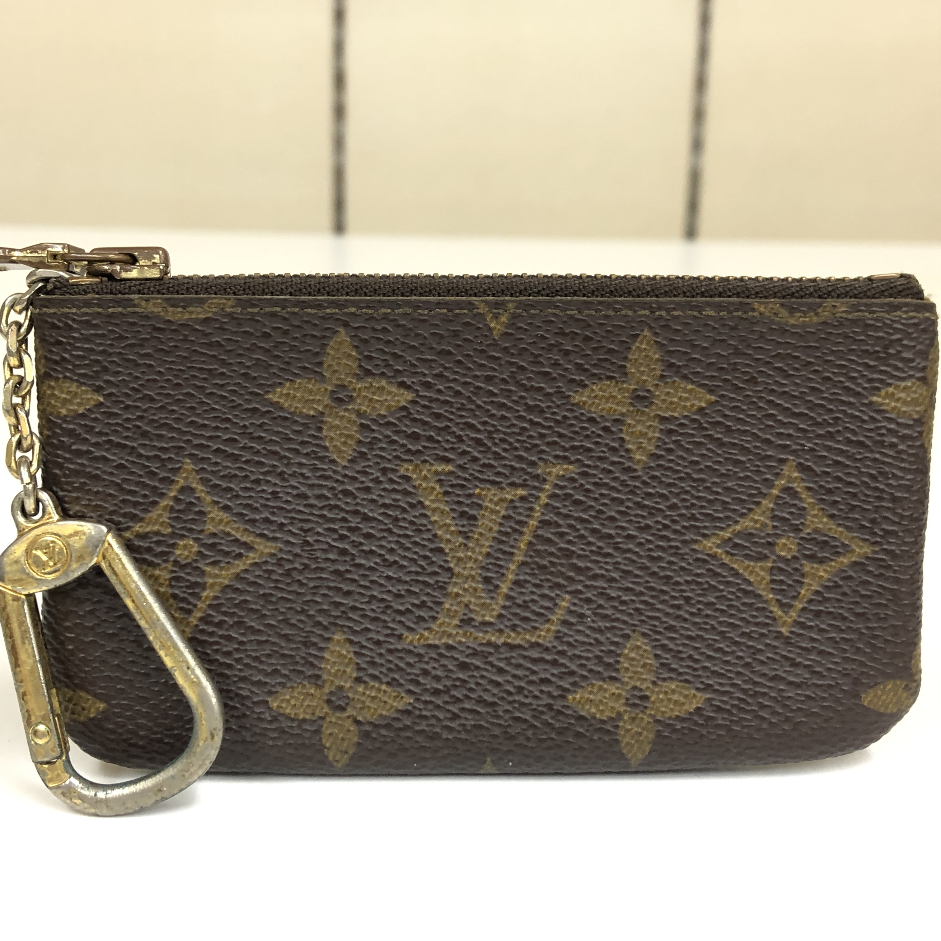 Monogram Pochette Clé Coin Case M62650 with Key Ring 0890ET Compact Wallet Coin Purse Made in France Coin Case — view 2