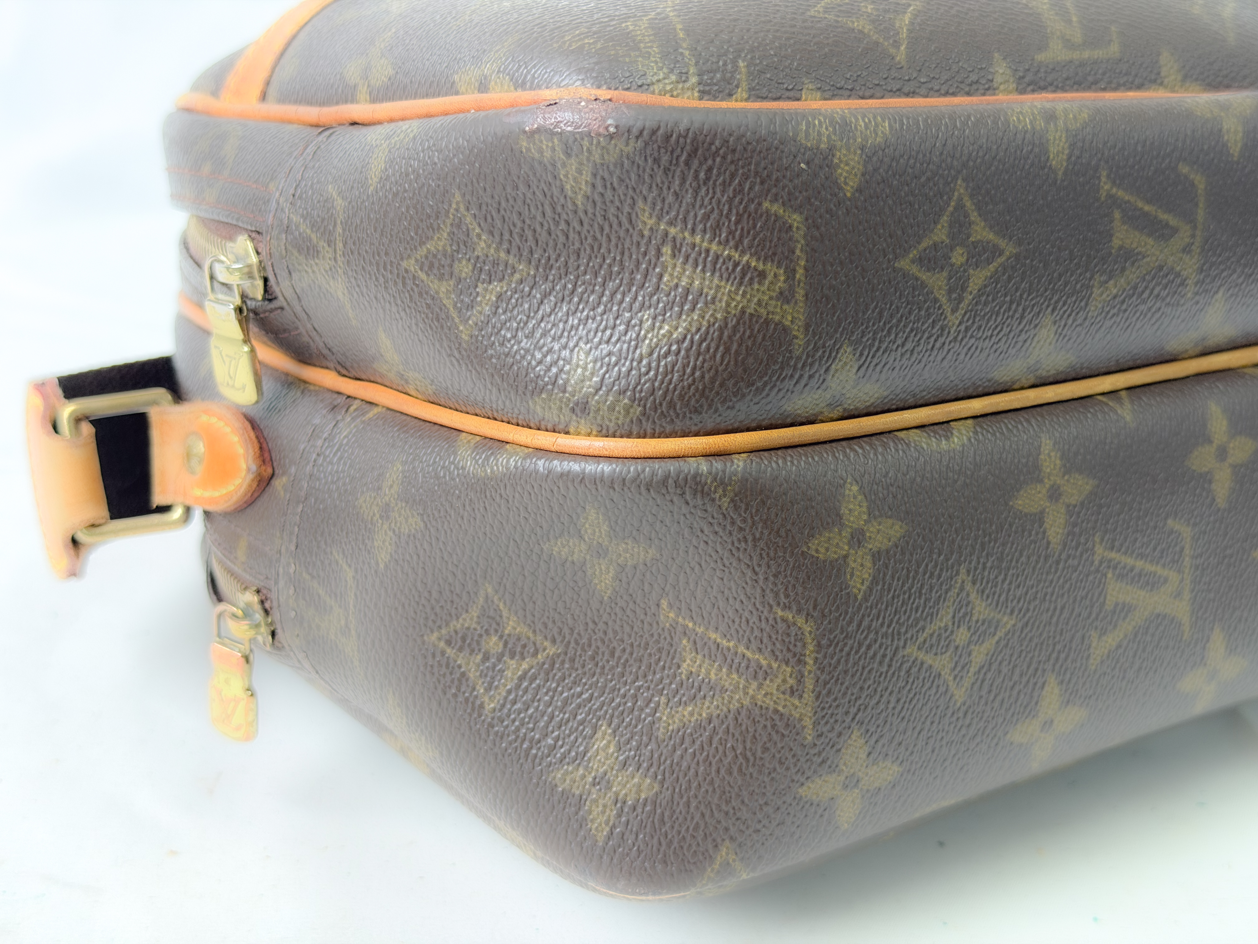 Monogram M45254 Reporter PM SP1002 Shoulder Bag — view 9