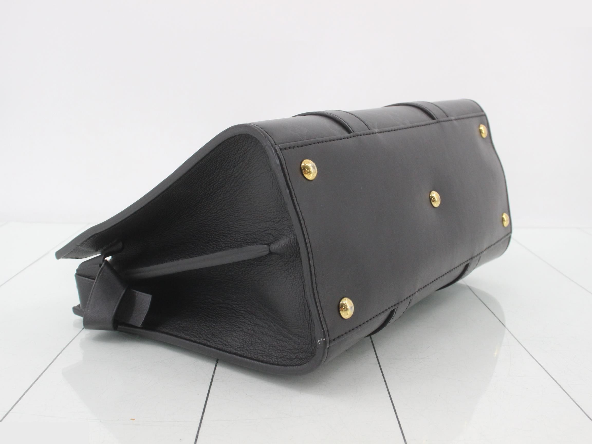 Very Tote MM Noir Handbag — view 5