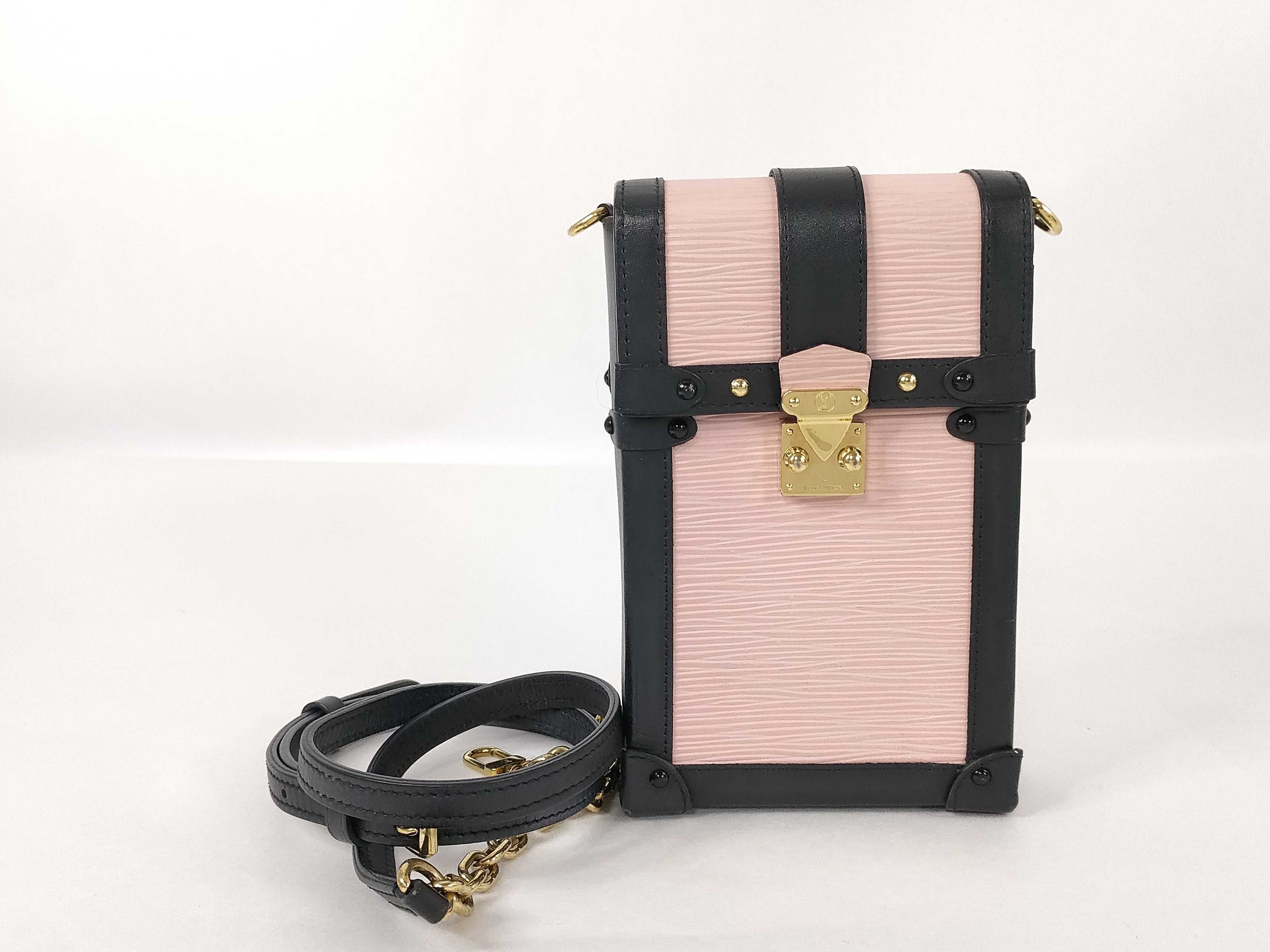 Epi Leather Pochette Trunk Vertical M67872 Epi Leather Shoulder Bag
