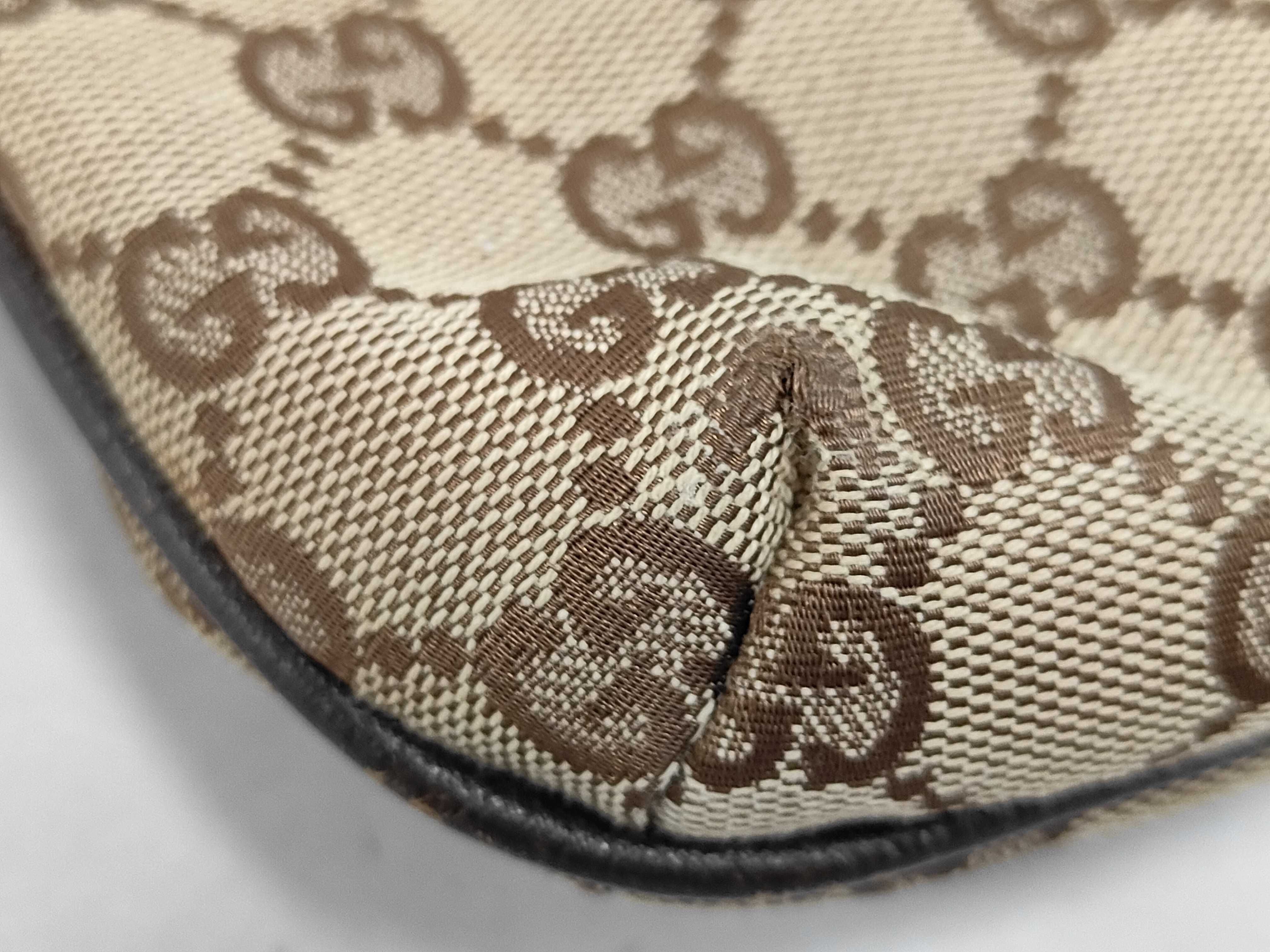 GG Canvas Shoulder Bag — view 3