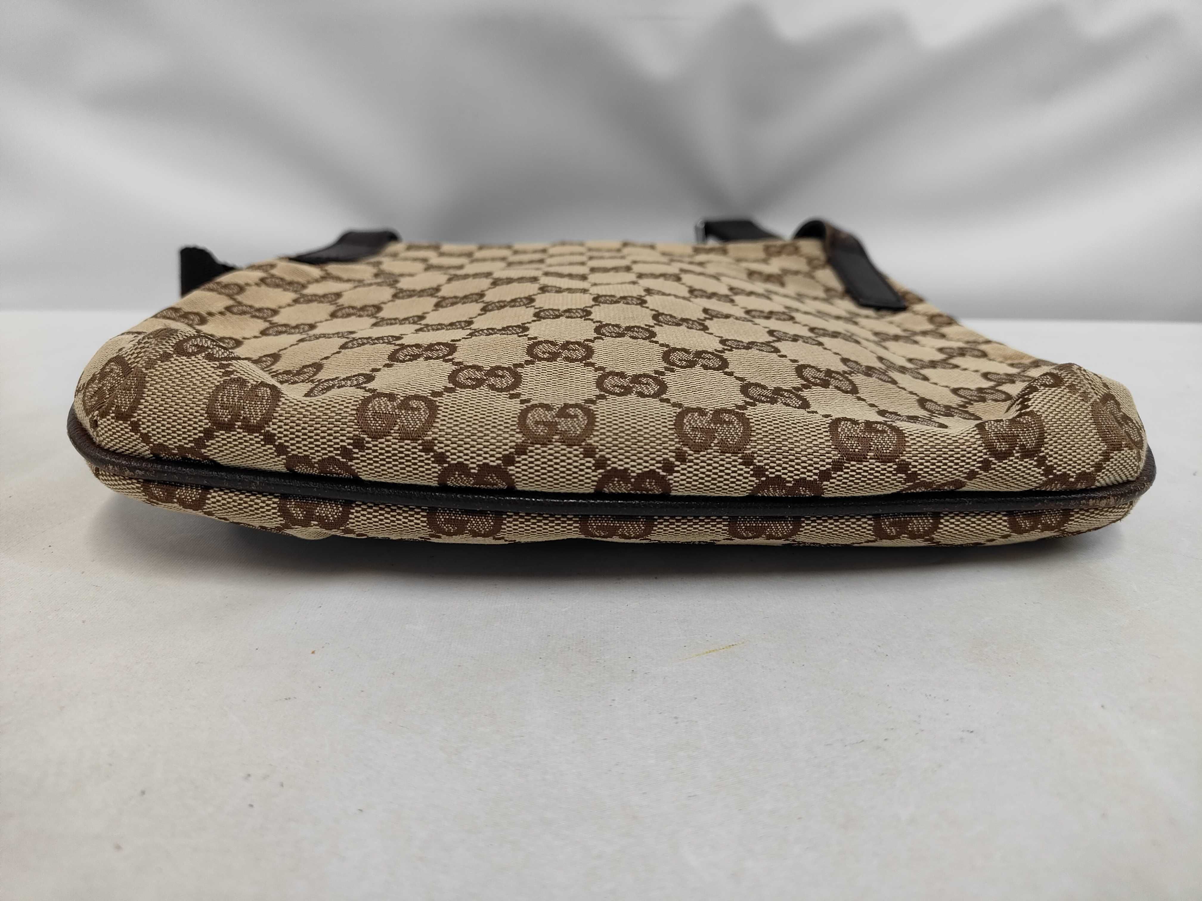 GG Canvas Shoulder Bag — view 4