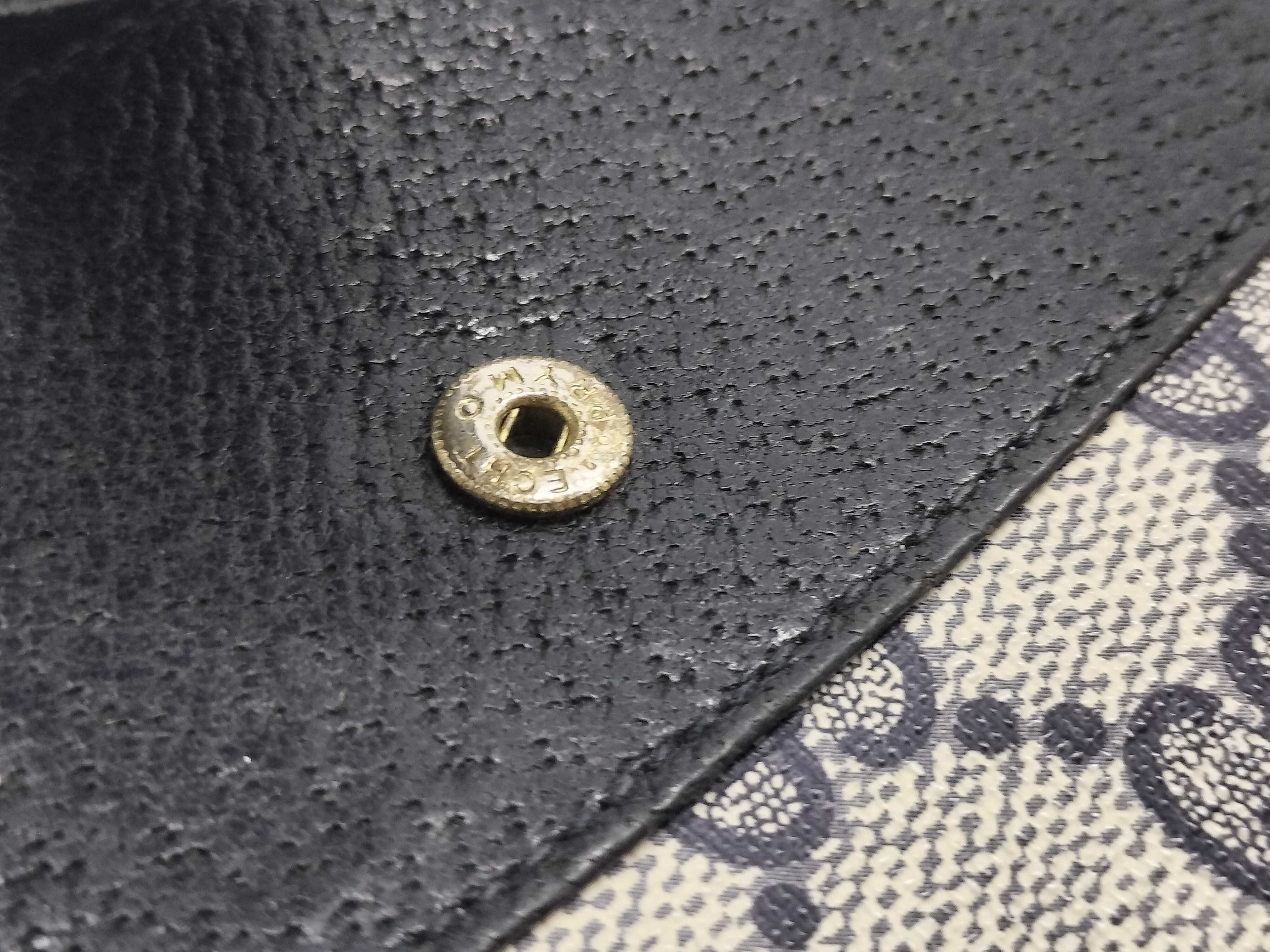 Old Long Wallet — view 13