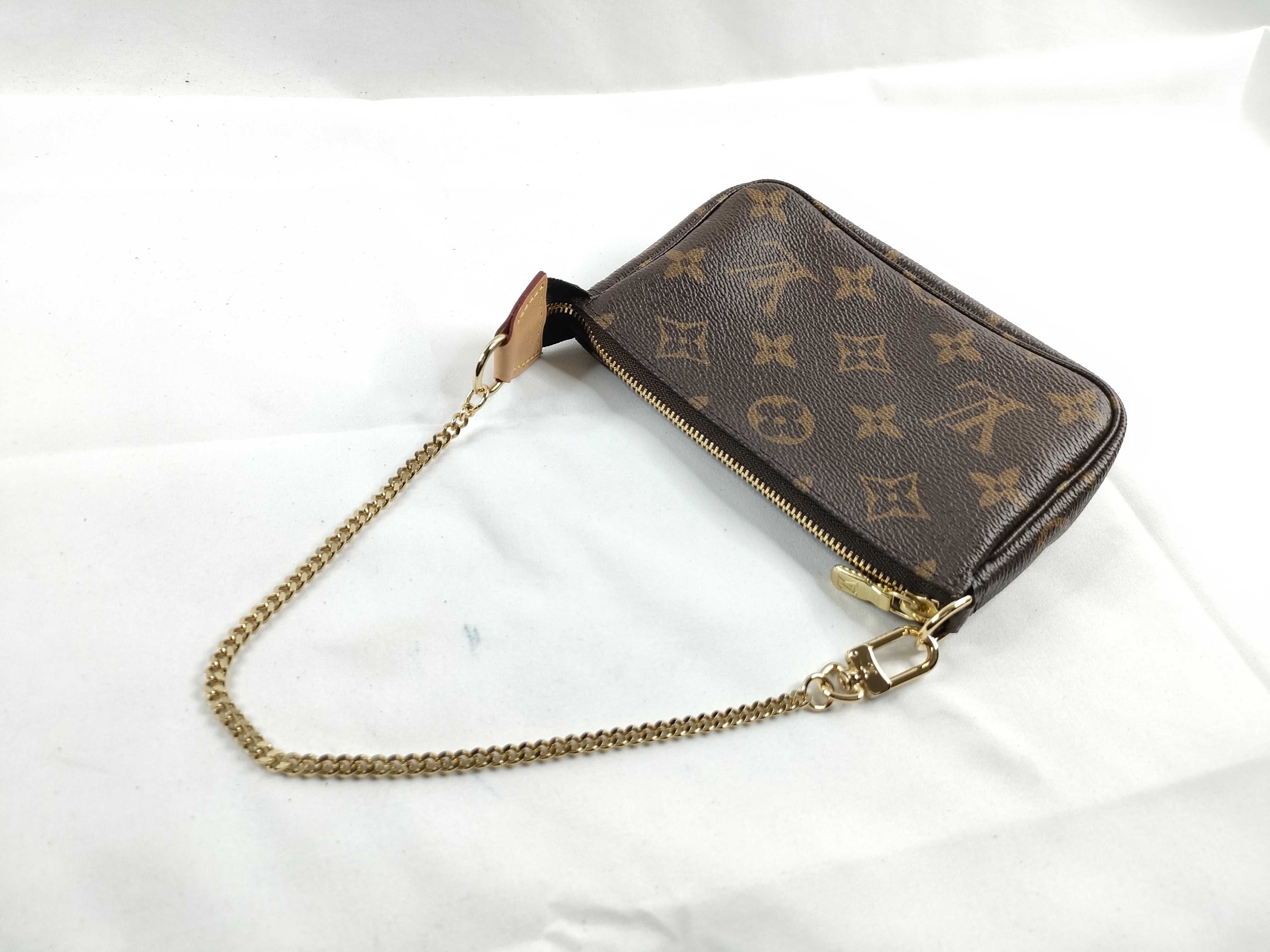 Monogram Pochette Accessoires Monogram M58009 Pouch — view 6