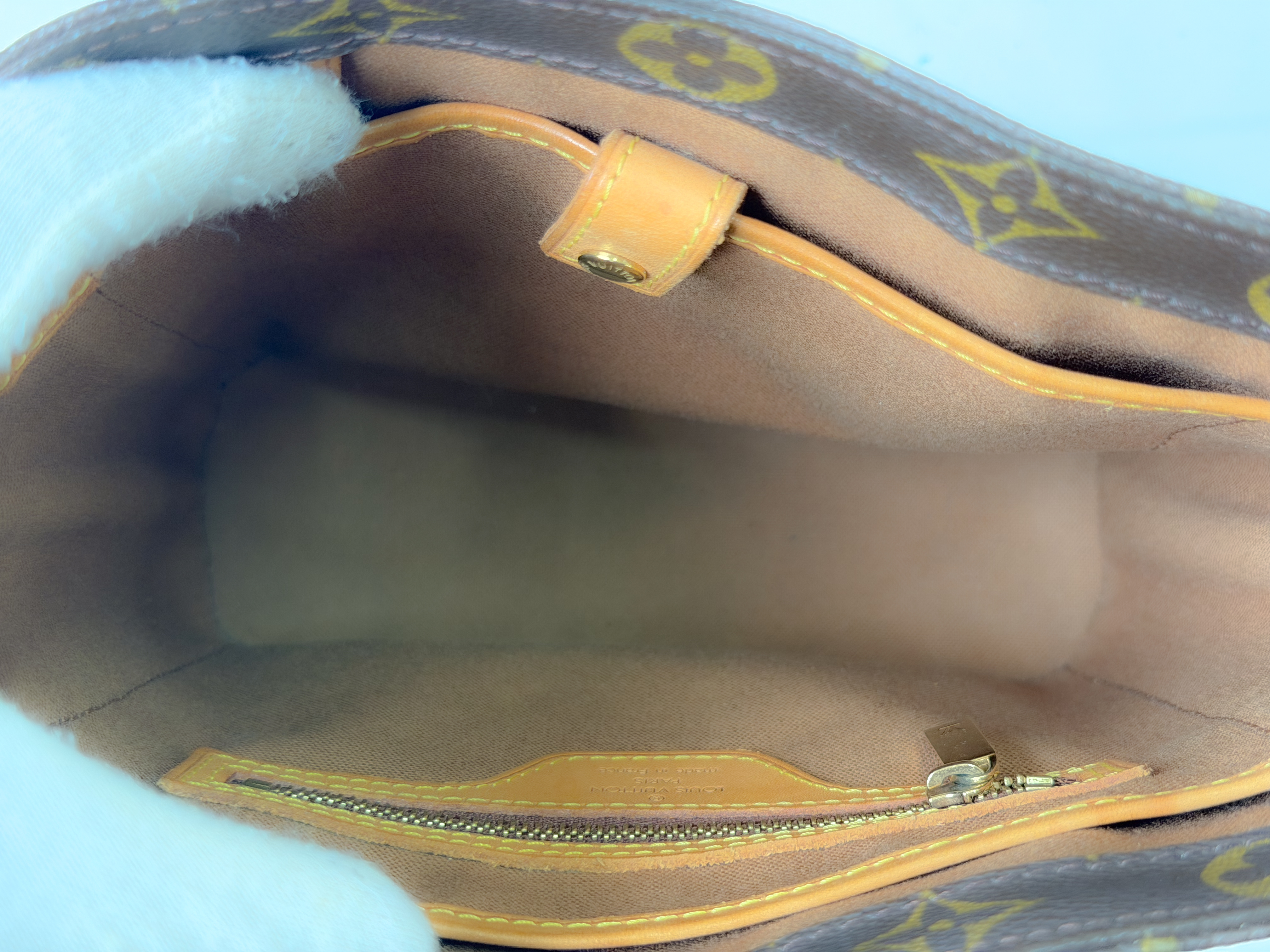 Monogram M51172 Vavin PM SR0082 Handbag — view 9