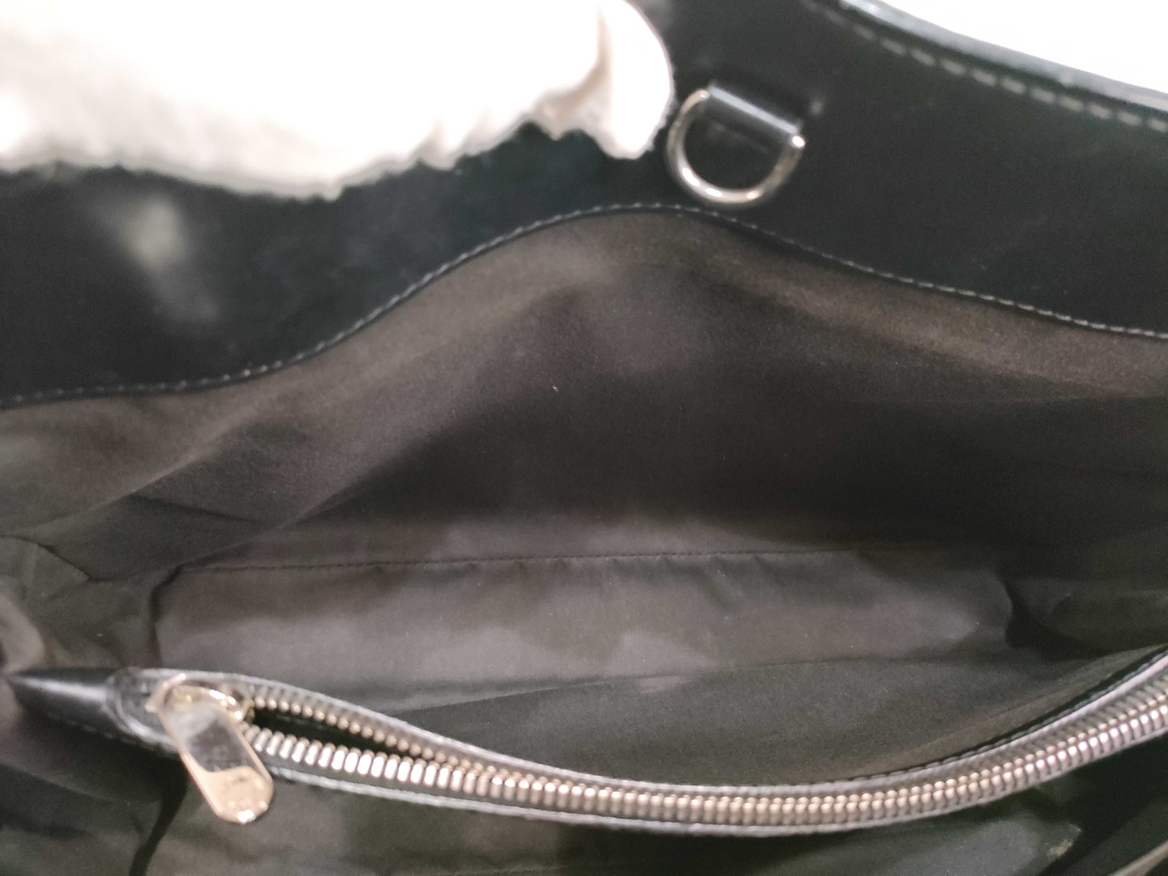 Epi Passy GM Black M59252 Handbag — view 14