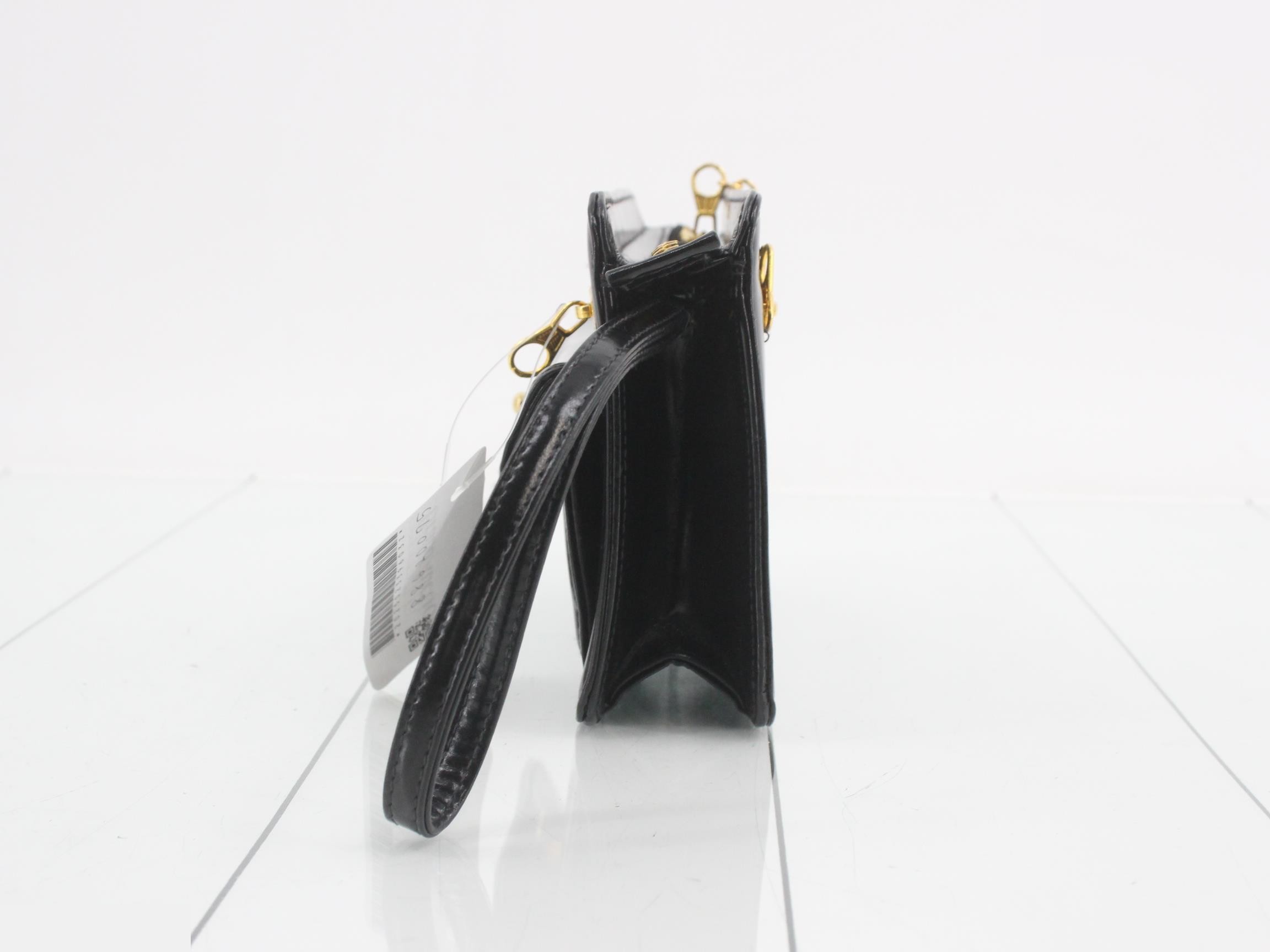 Turnlock, Coco Mark, Clutch, Hand, Unit #4 — view 3