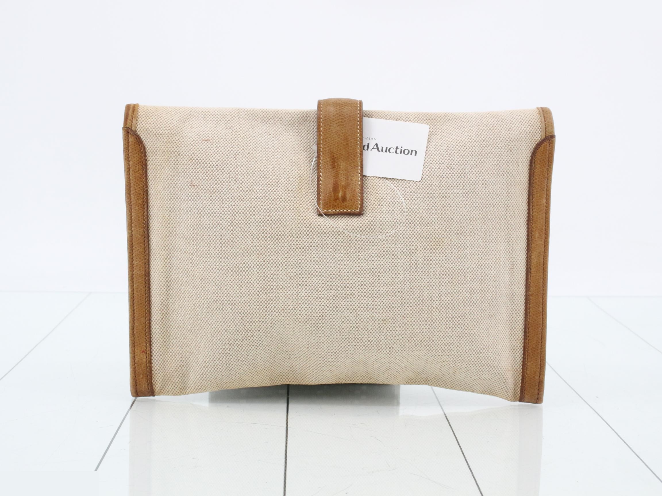 Jige PM Toile H Clutch Bag H — view 2