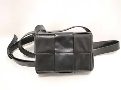 Intrecciato Bottega Maxi Intrecciato Shoulder Bag
