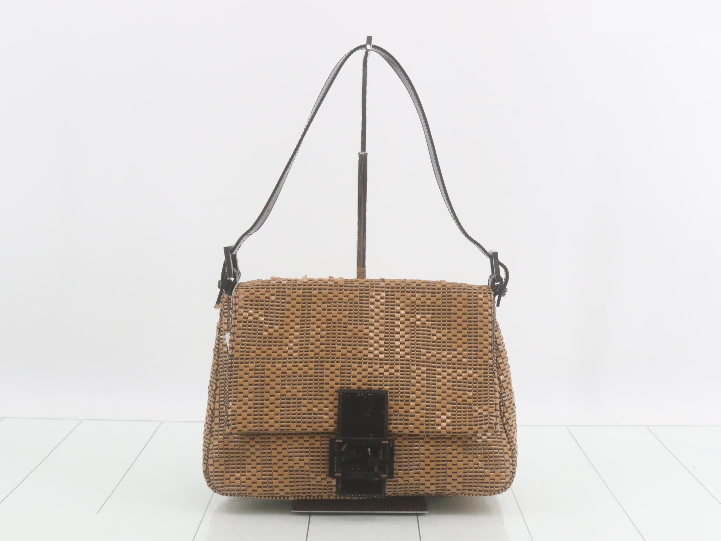 ZUCCA Pixel Pattern Mamma Bucket
