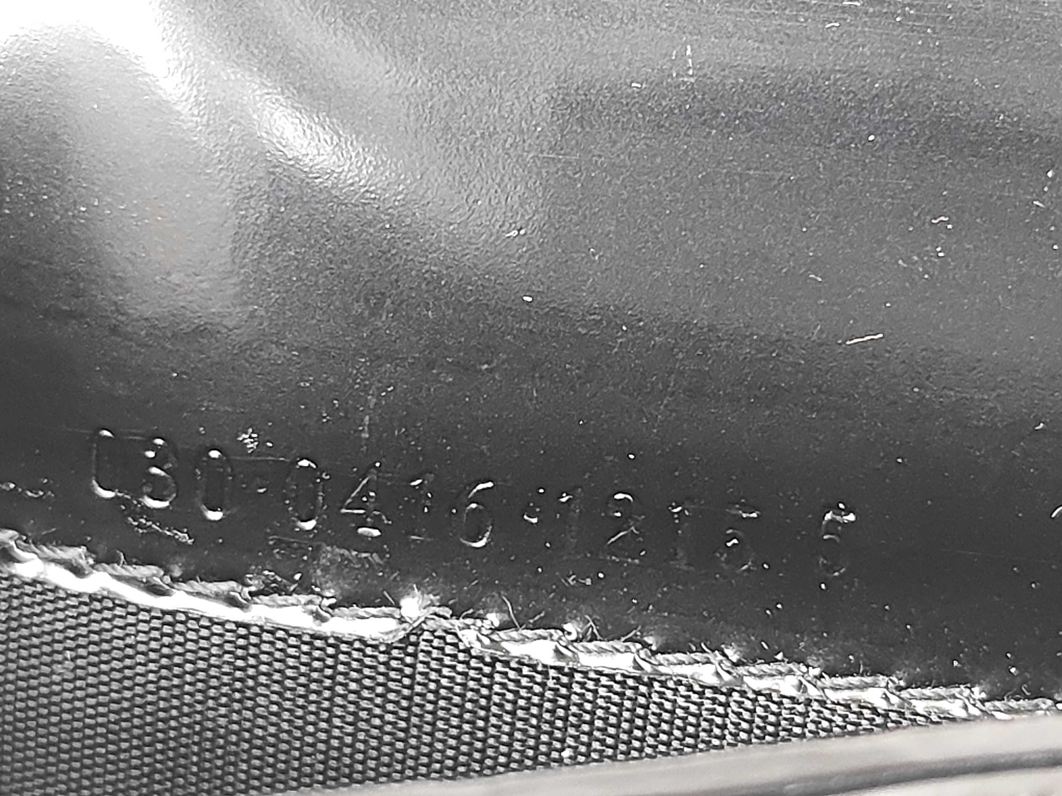 Long Wallet / Patent Leather Billfold — view 10