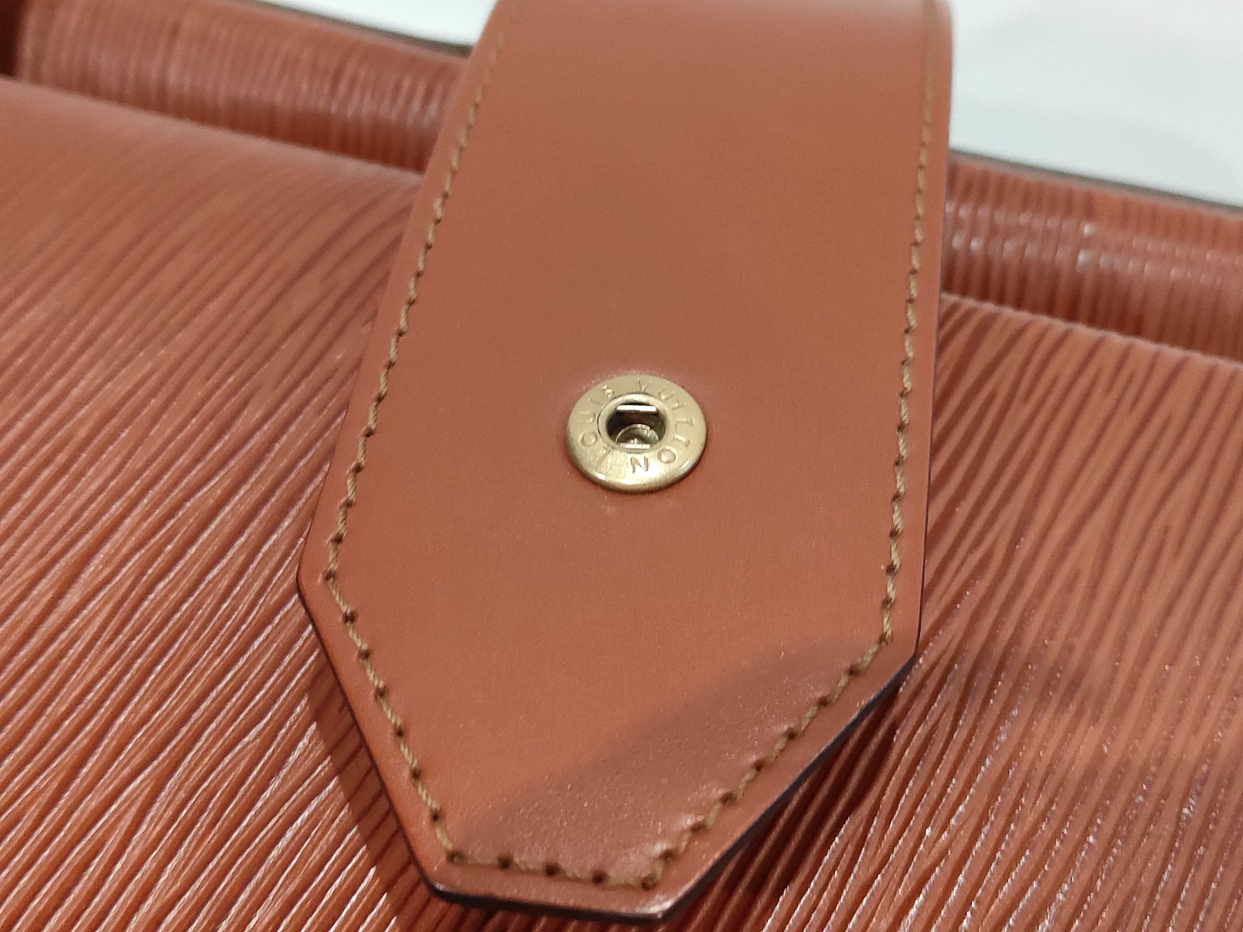 Epi Sac Depaule Shoulder Bag — view 14