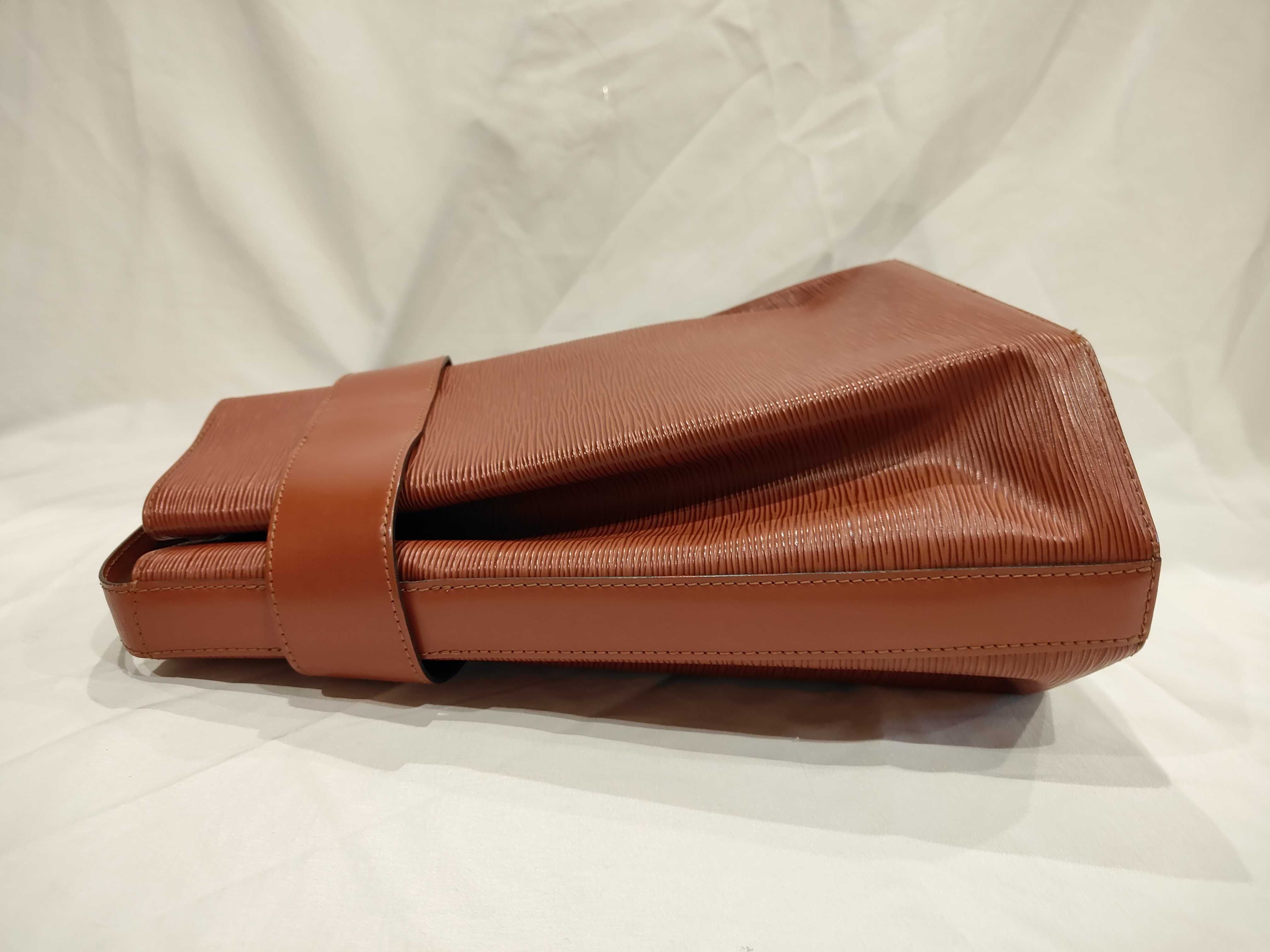 Epi Sac Depaule Shoulder Bag — view 5