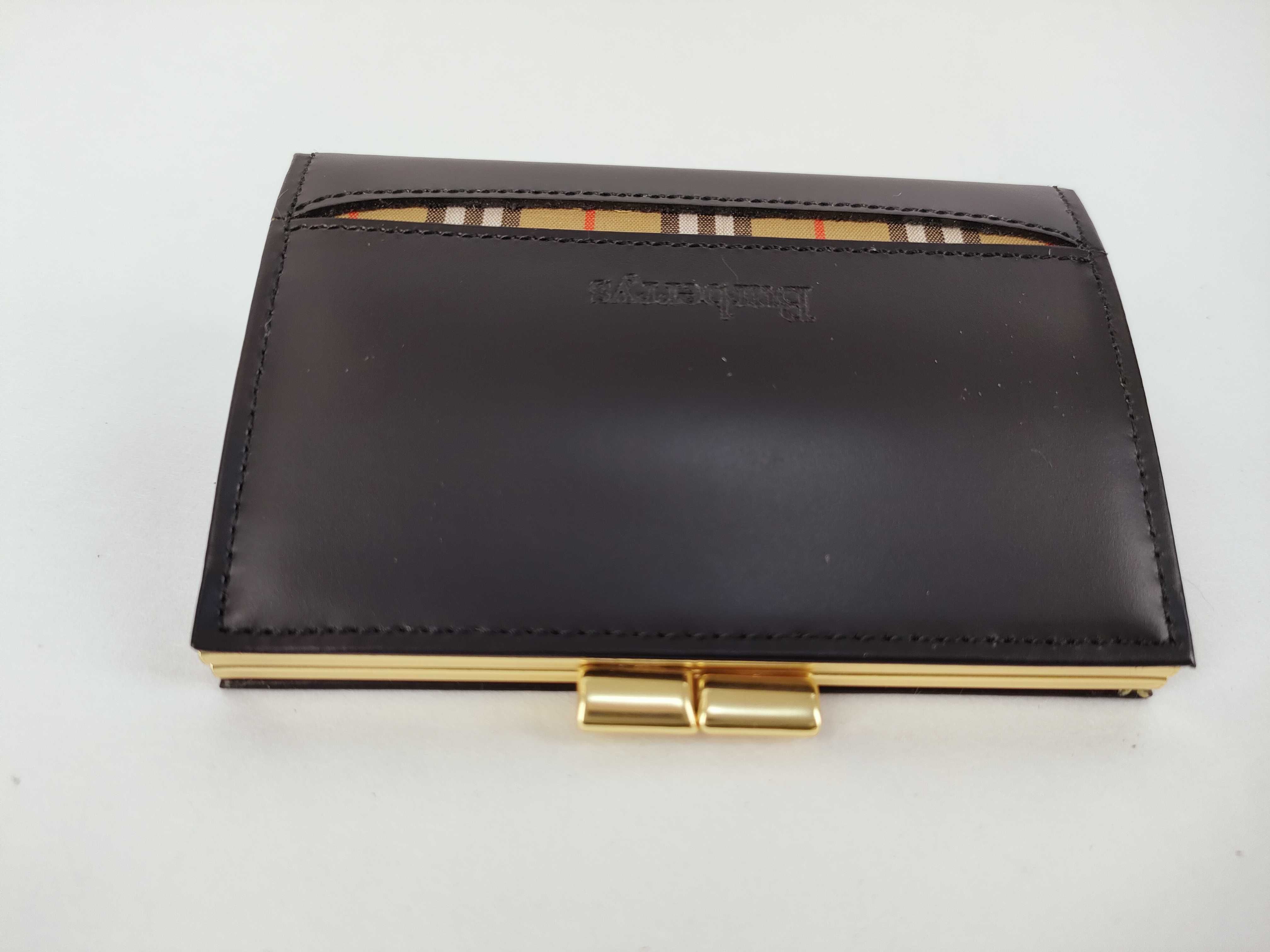 coin case — view 5