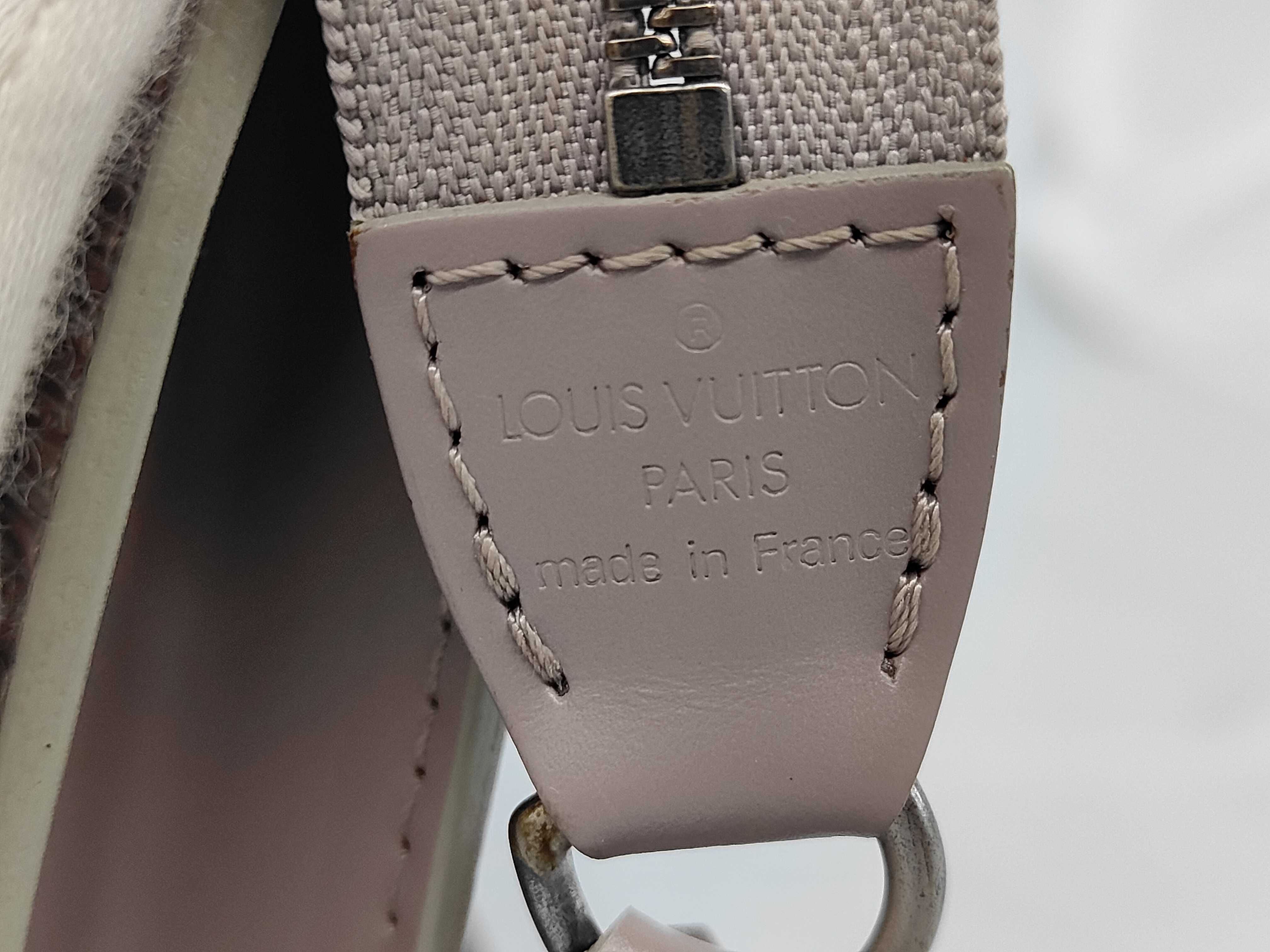 Epi Pochette Accessoires Lilac M5294B Handbag — view 11