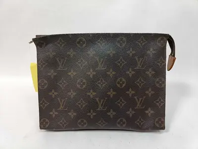 Monogram Pochette Toilette 26 M47542 Second Bag