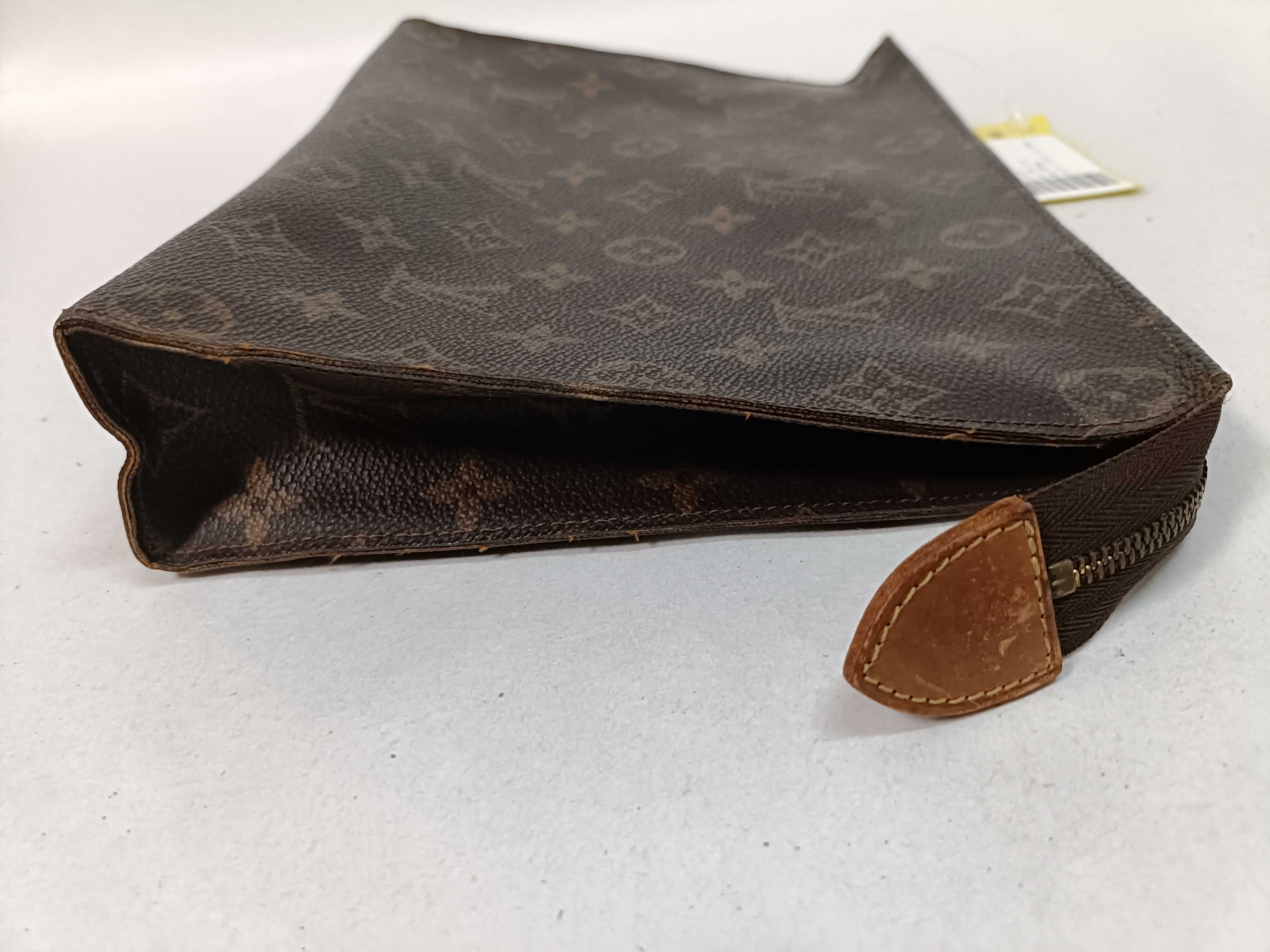 Monogram Pochette Toilette 26 M47542 Second Bag — view 11