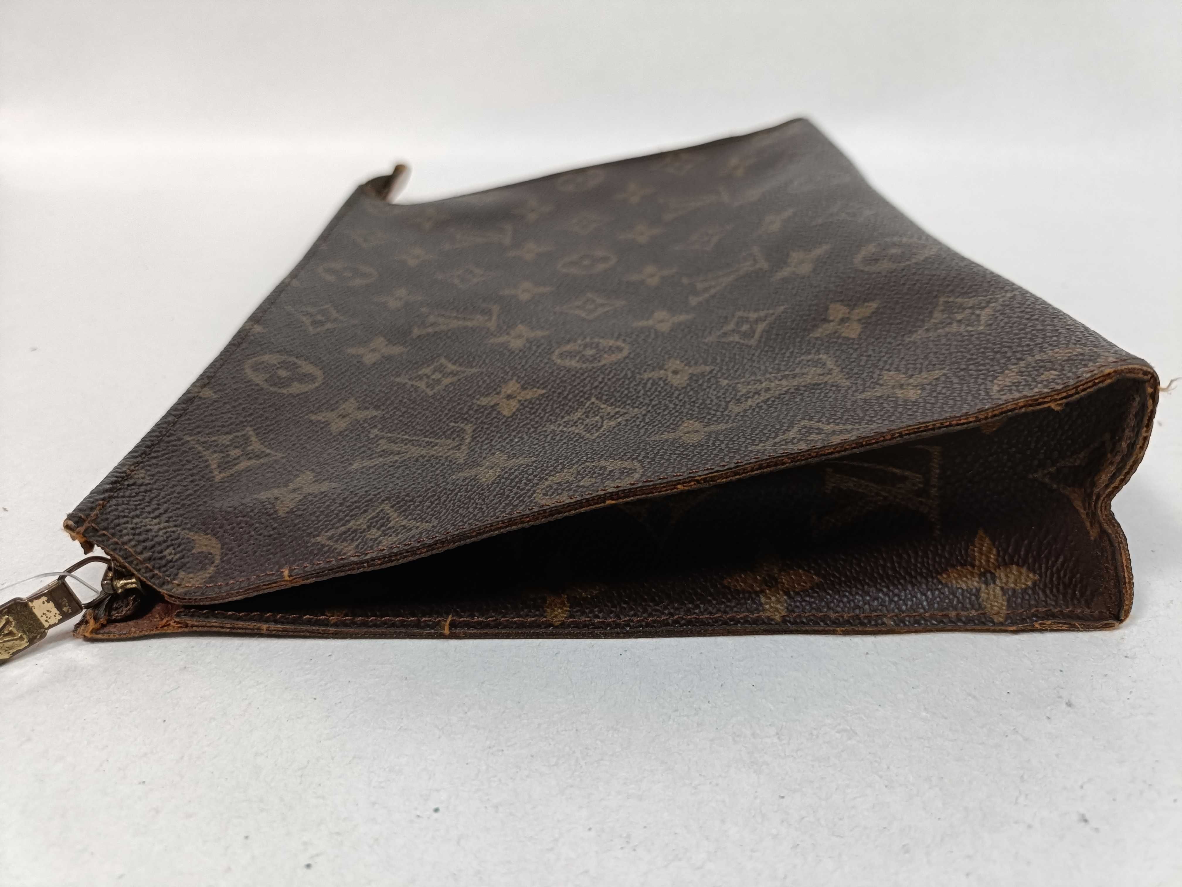 Monogram Pochette Toilette 26 M47542 Second Bag — view 12