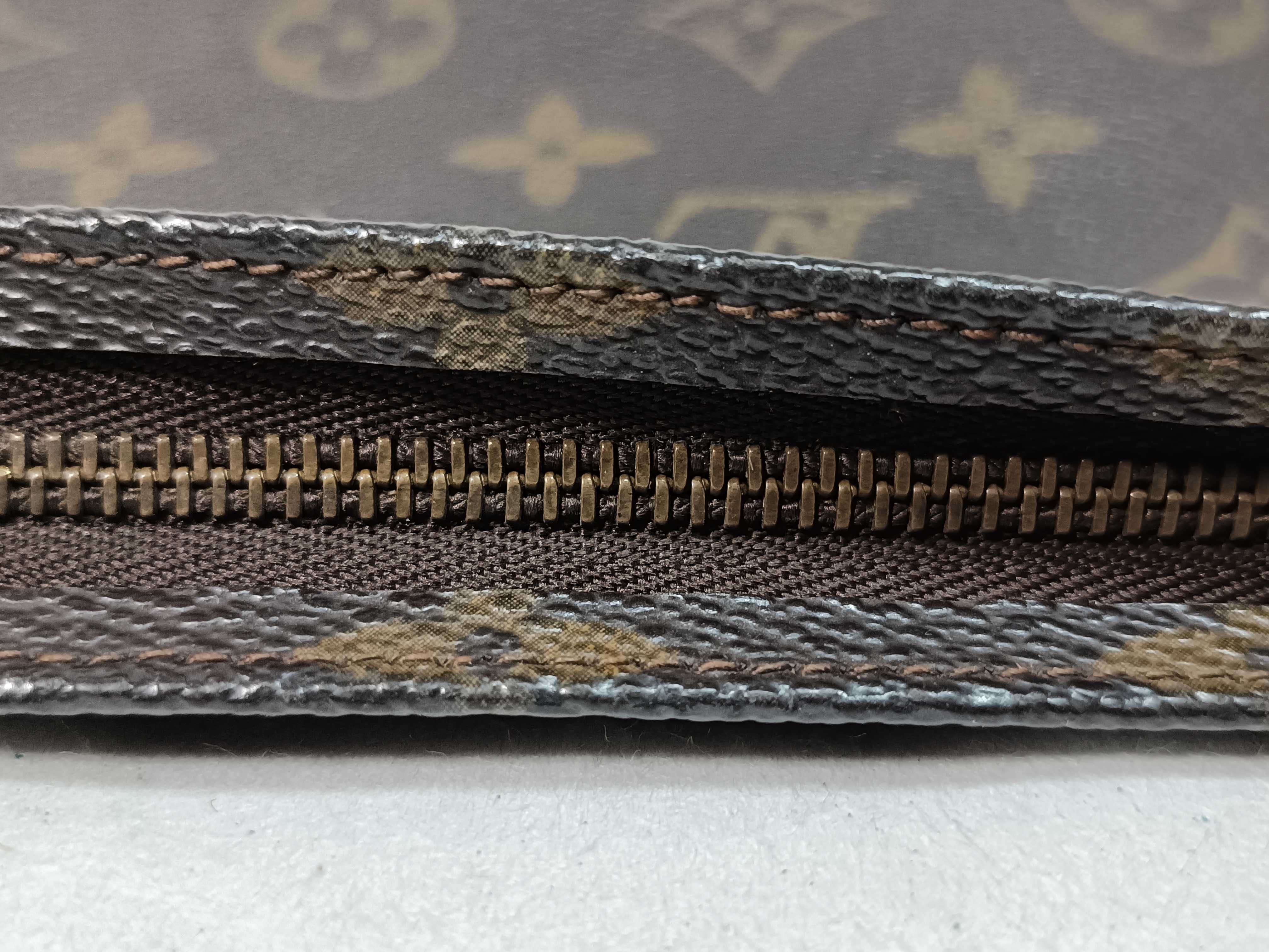 Monogram Pochette Toilette 26 M47542 Second Bag — view 6