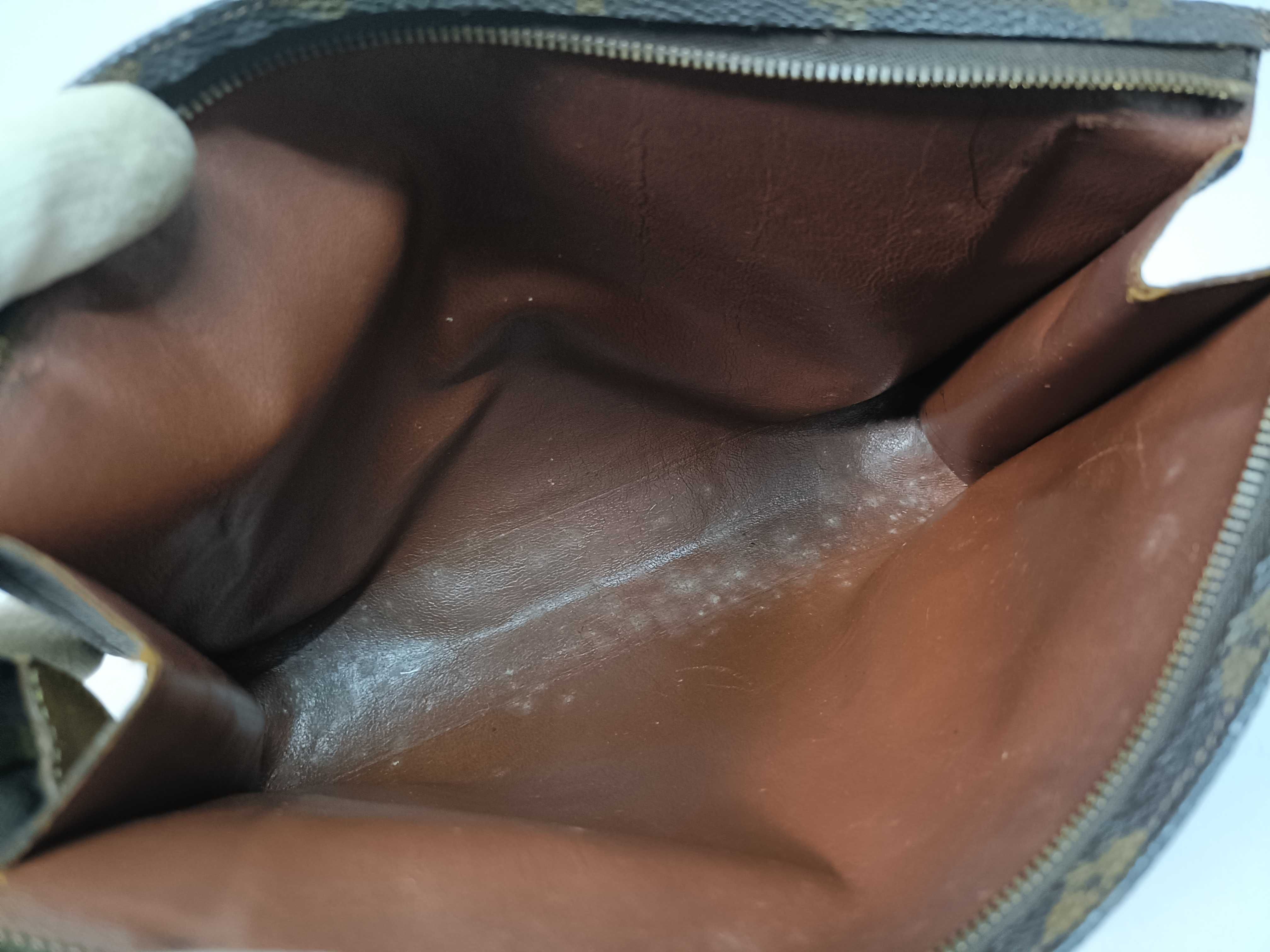 Monogram Pochette Toilette 26 M47542 Second Bag — view 8